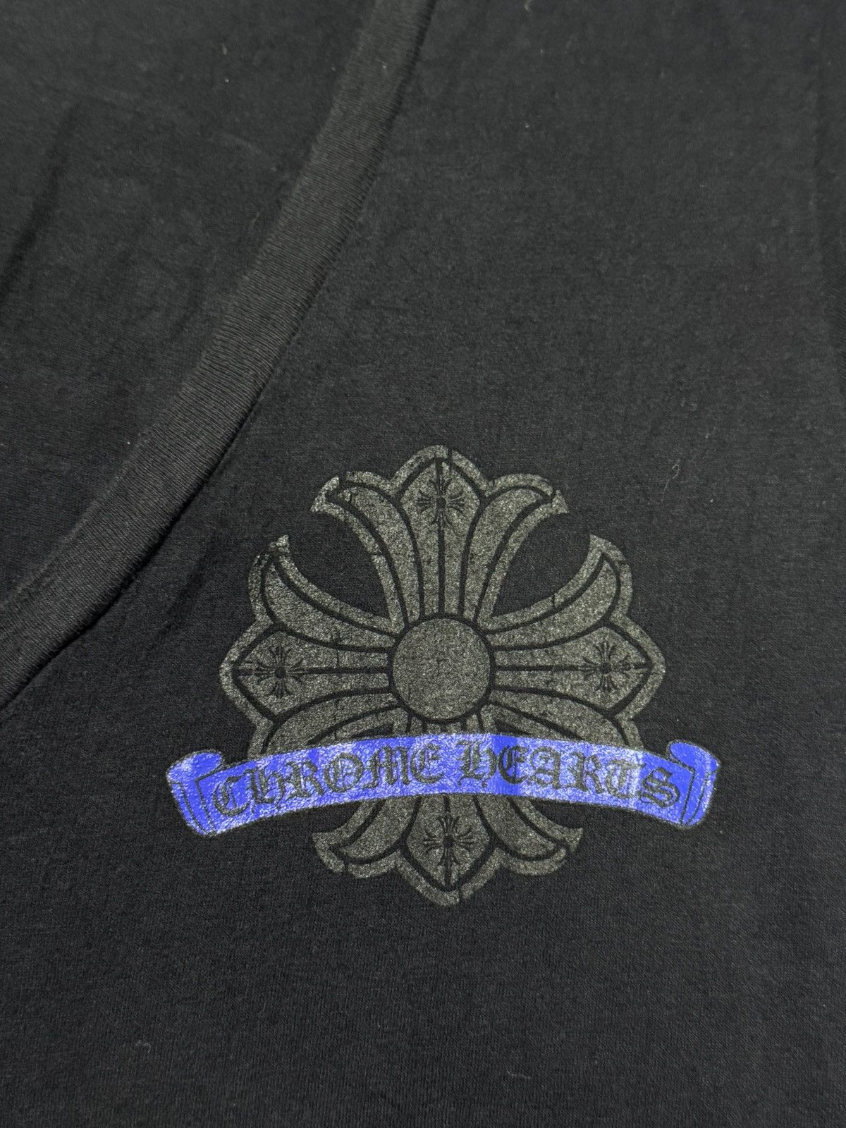 Chrome Hearts LIKE NEW! RARE! BLUE HORSESHOE SCROLL Size S / US 4 / IT 40 - 8 Thumbnail