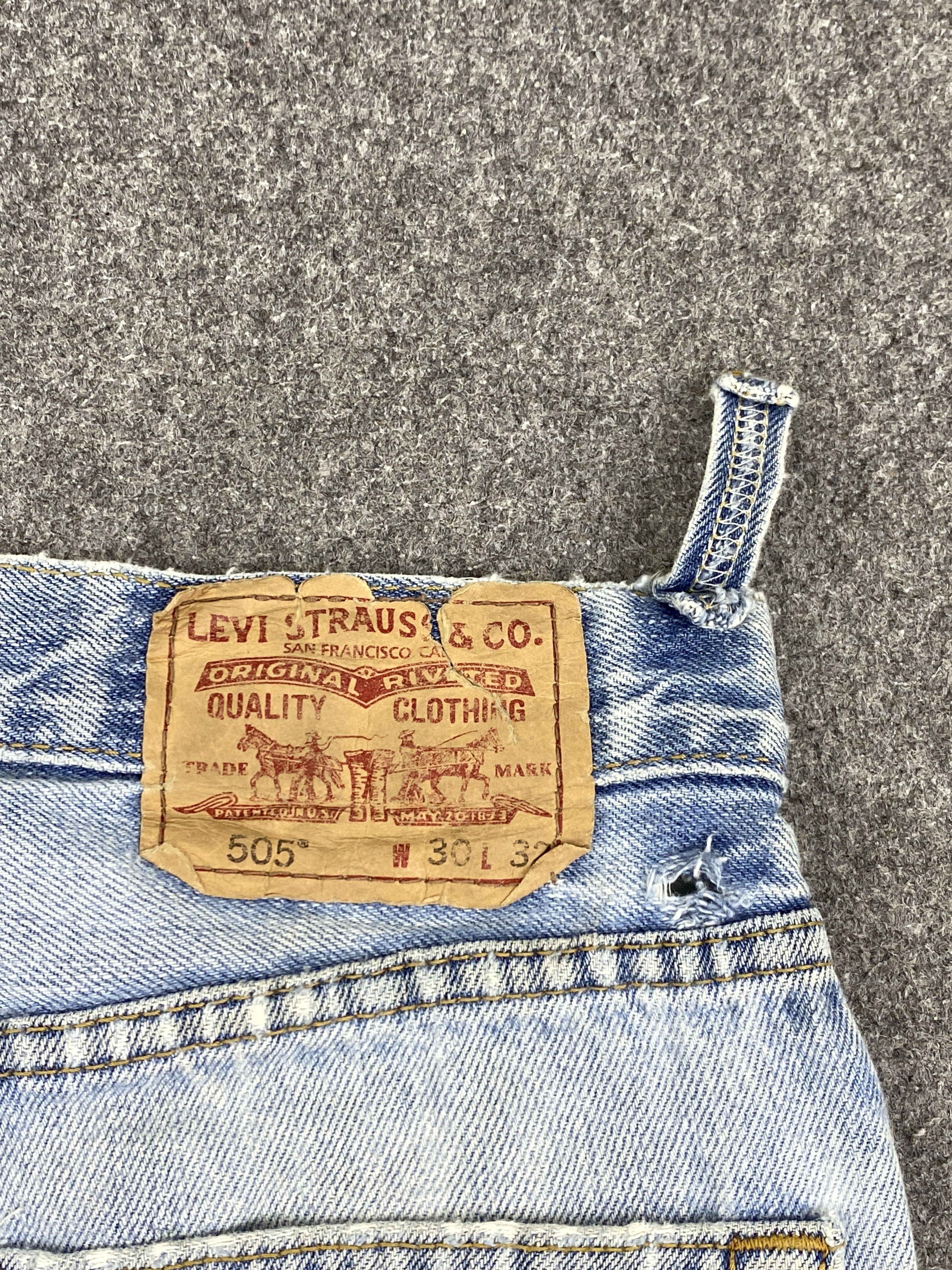 Levi's Vintage Levis 505 Light Washed Jeans DP2829 Size US 30 / EU 46 - 5 Thumbnail
