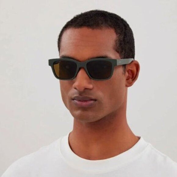 Gucci Gucci GG1716S 005 Sunglasses Shiny Grey Square Frame Size ONE SIZE - 2 Thumbnail