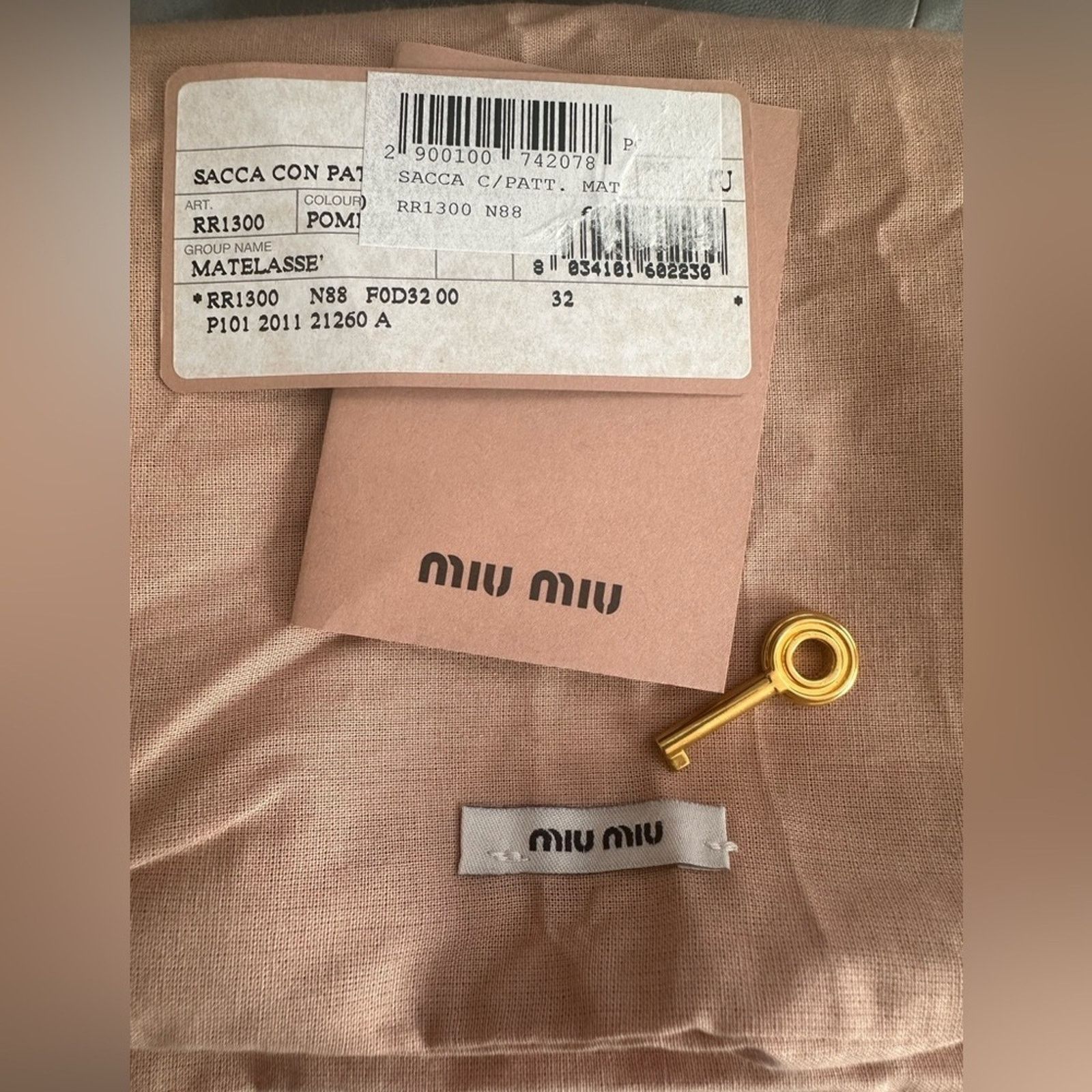 Miu Miu Miu Miu Matelassé Leather 2-Way Shoulder Bag Size ONE SIZE - 3 Thumbnail