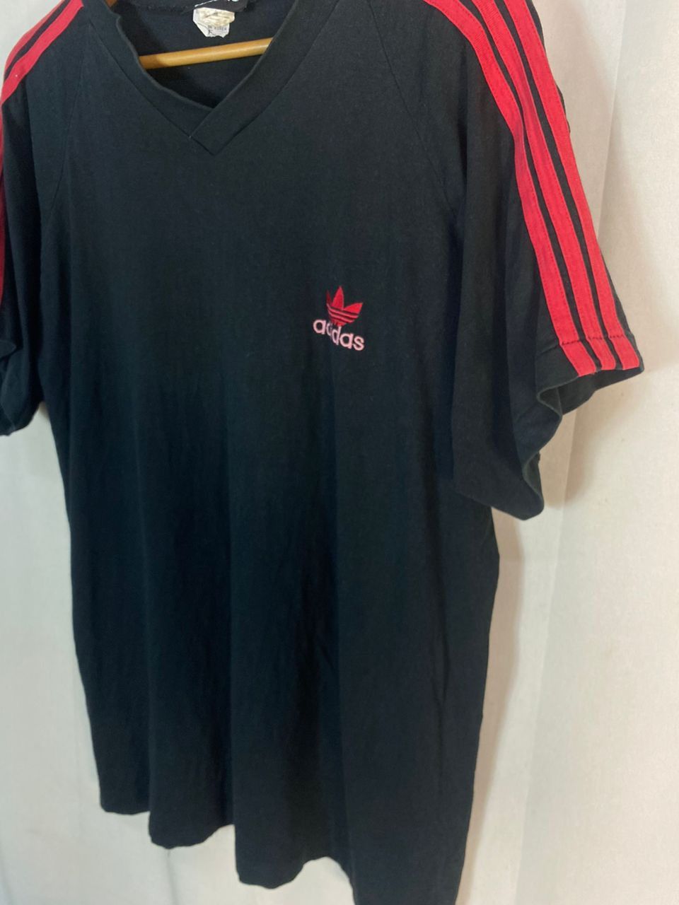 Adidas × Vintage Vintage adidas embroidered logo tshirt Size US L / EU 52-54 / 3 - 2 Thumbnail