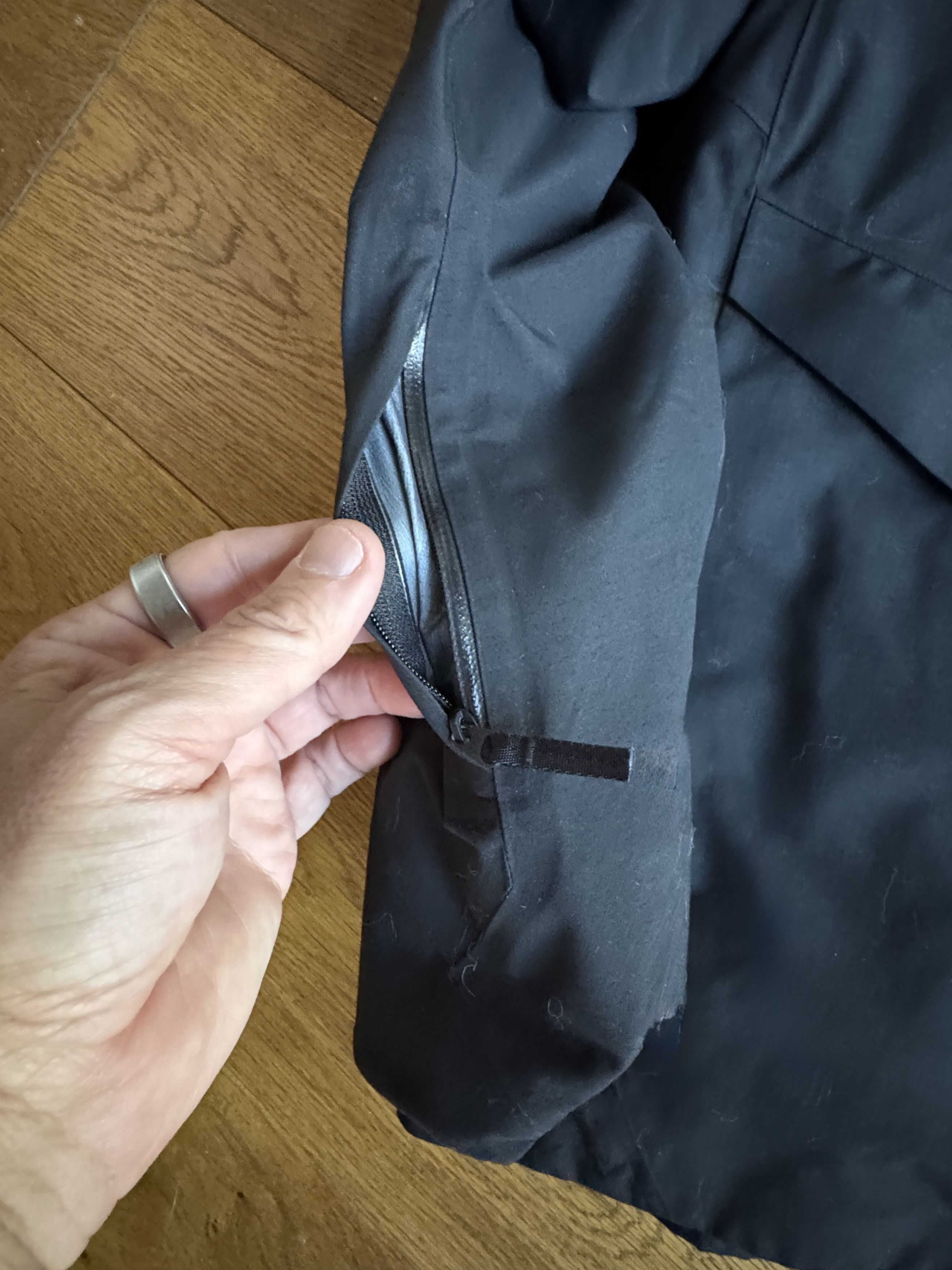 Veilance Arc'Teryx VEILANCE Range IS Heavy Jacket US XL Size US XL / EU 56 / 4 - 13 Thumbnail