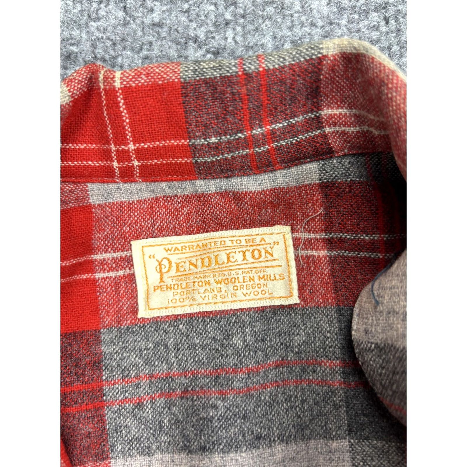 Pendleton VINTAGE Pendleton Jacket Womens Large Red Plaid Wool Flannel Short Button Front Size 36" / US 14 / IT 50 - 2 Thumbnail