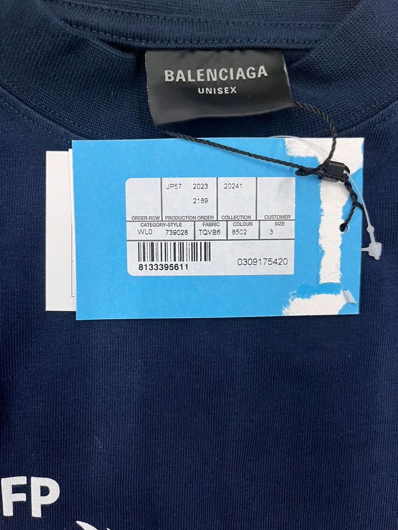 Balenciaga Balenciaga size 3 Crew Neck Pullover Short Sleeve Tee Size US M / EU 48-50 / 2 - 3 Thumbnail