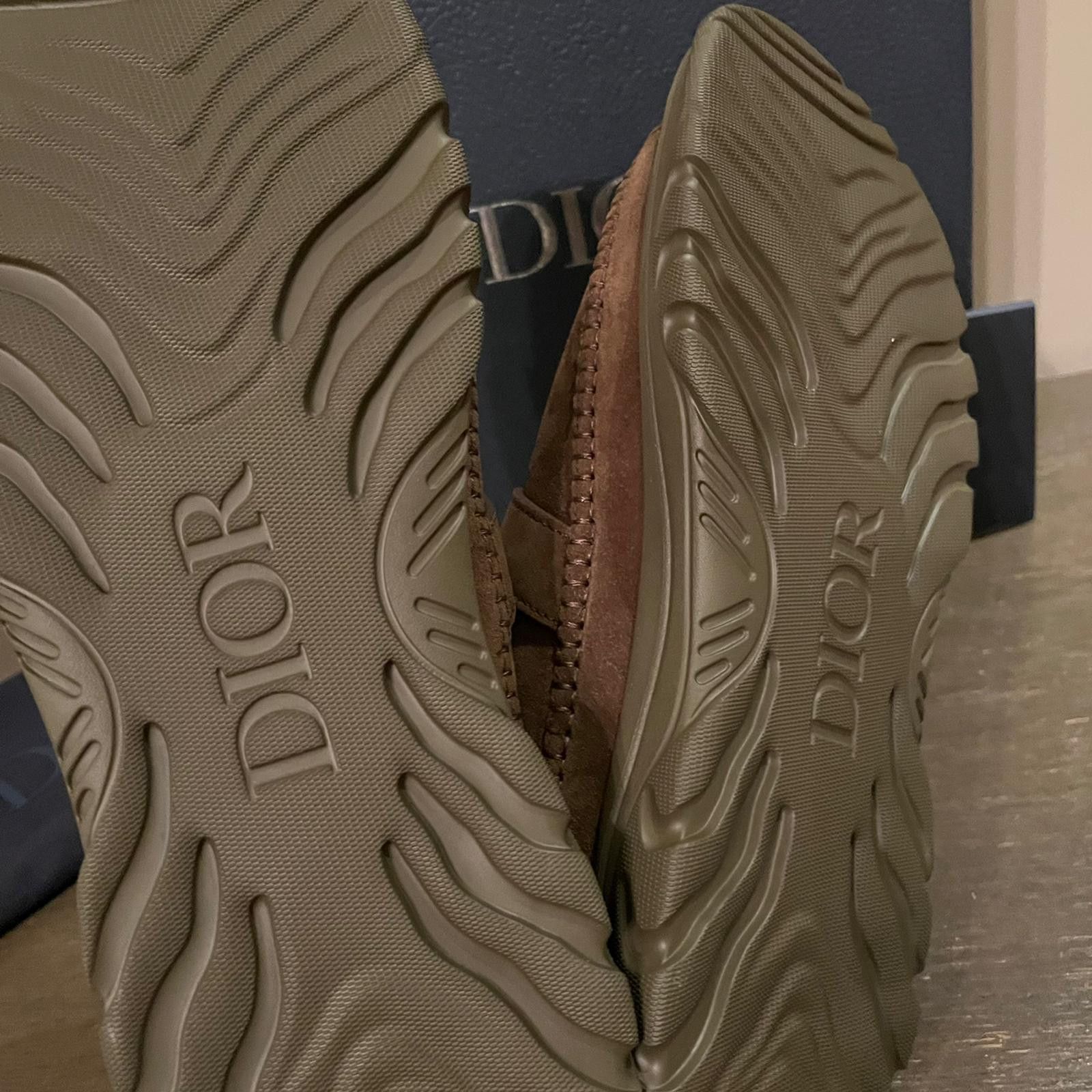 Dior × Travis Scott Q.1 Cactus Jack H-Town Sandals Suede Embroidered in Brown Size US 9 / EU 42 - 9 Thumbnail