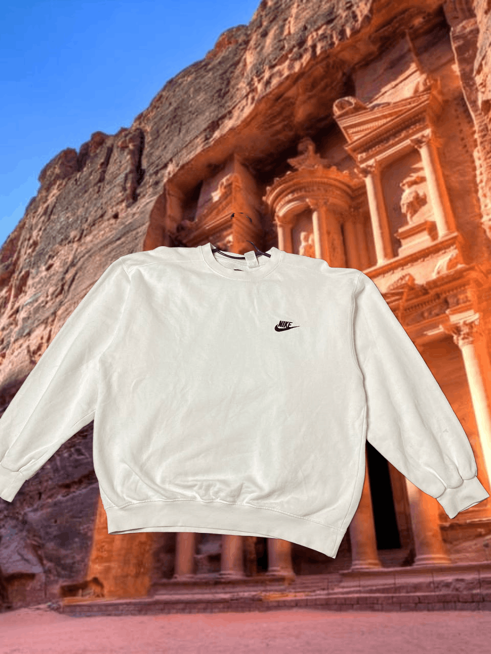 Nike Y2K streetwear white logo Vintage Nike Sweaters size M Size US M / EU 48-50 / 2 - 1 Thumbnail