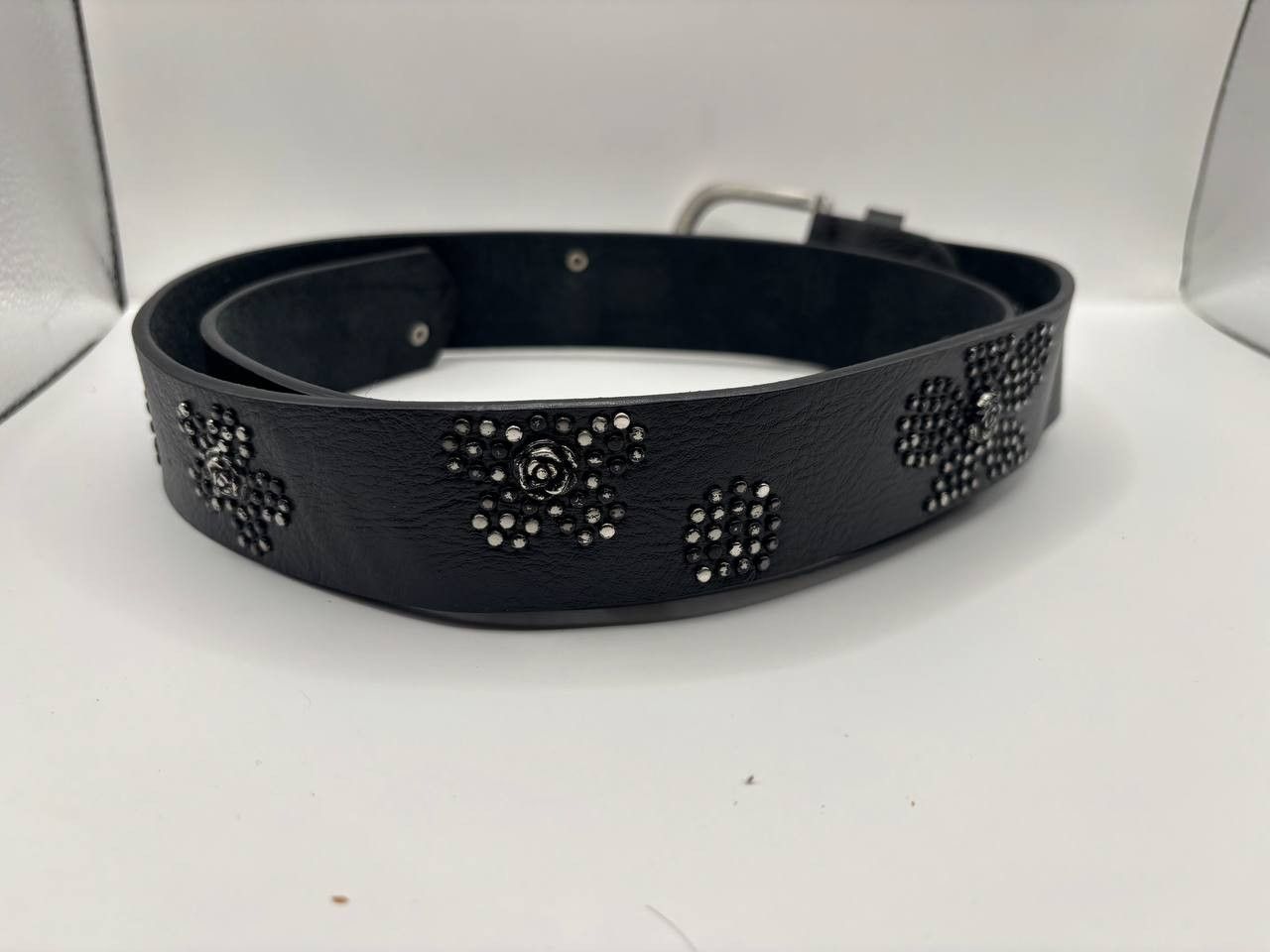Vintage Y2K Floral Studded Leather Belt - Black Size ONE SIZE - 3 Thumbnail