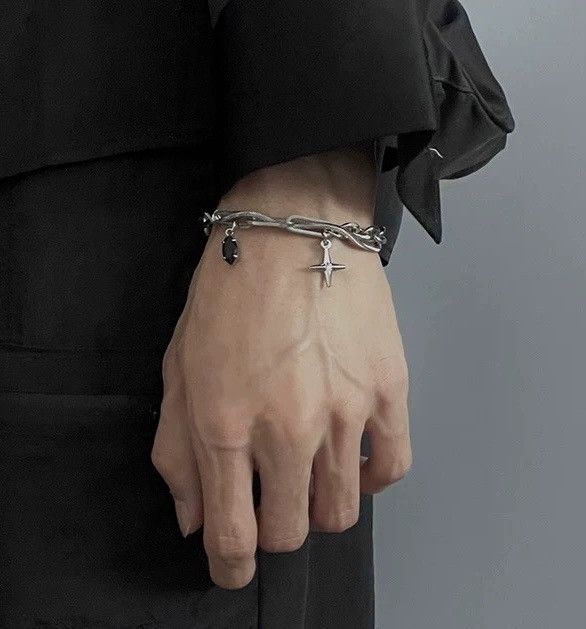 Japanese Brand × Jewelry Fashion retro punk star double layer twist chain bracelet Size ONE SIZE - 3 Thumbnail