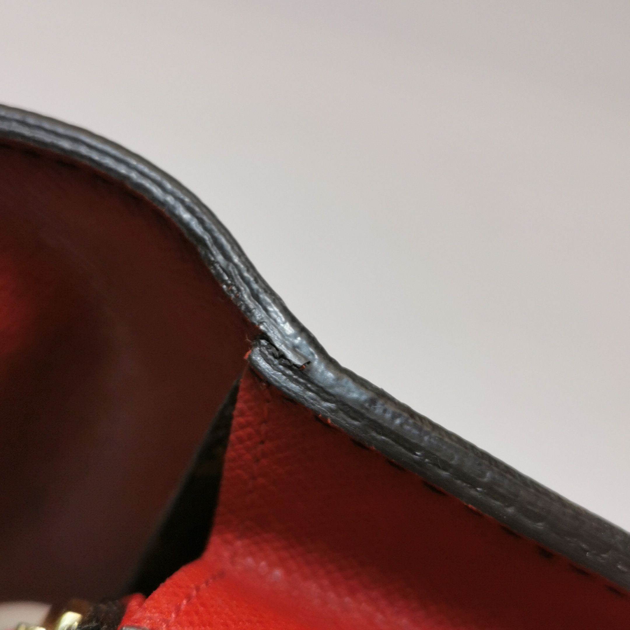 Louis Vuitton Louis Vuitton (LV) Emilie leather Monogram print snap walle Size ONE SIZE - 9 Thumbnail
