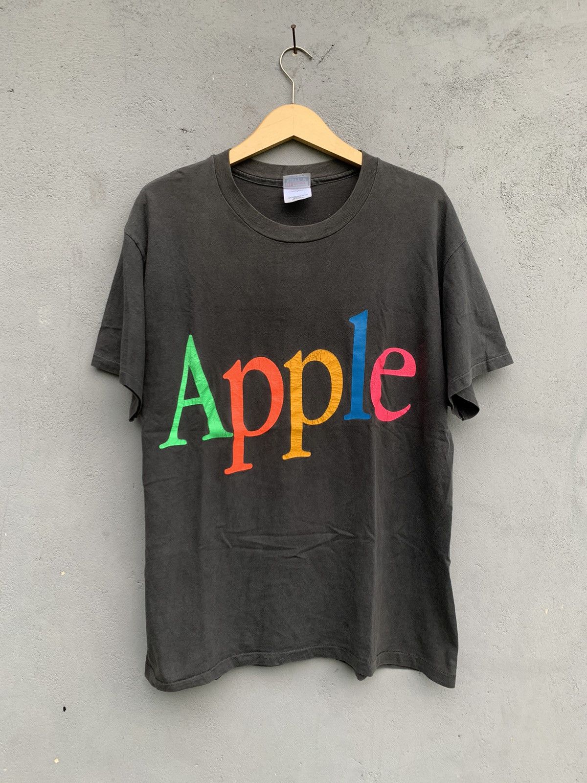 Apple ❤️‍🔥BINDING OFFER❤️‍🔥 Apple Vintage Sun Faded Tee T Shirt Size US L / EU 52-54 / 3 - 1 Thumbnail