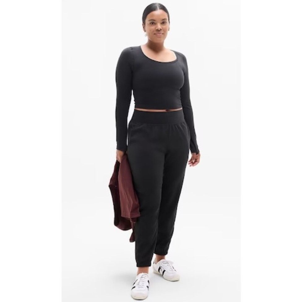 Athleta Athleta Elation Ultra High Rise Jogger size M tall Size 30" / US 8 / IT 44 - 1 Thumbnail