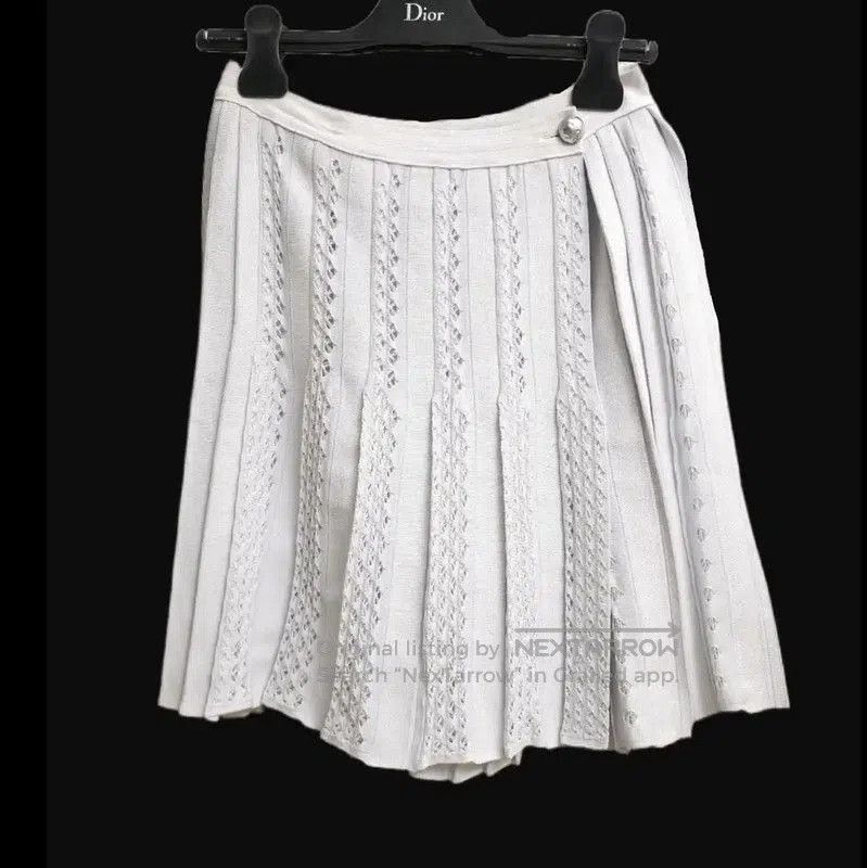 Chanel Chanel Striped Light Blue Pleated Skirt . Size 23" - 2 Thumbnail