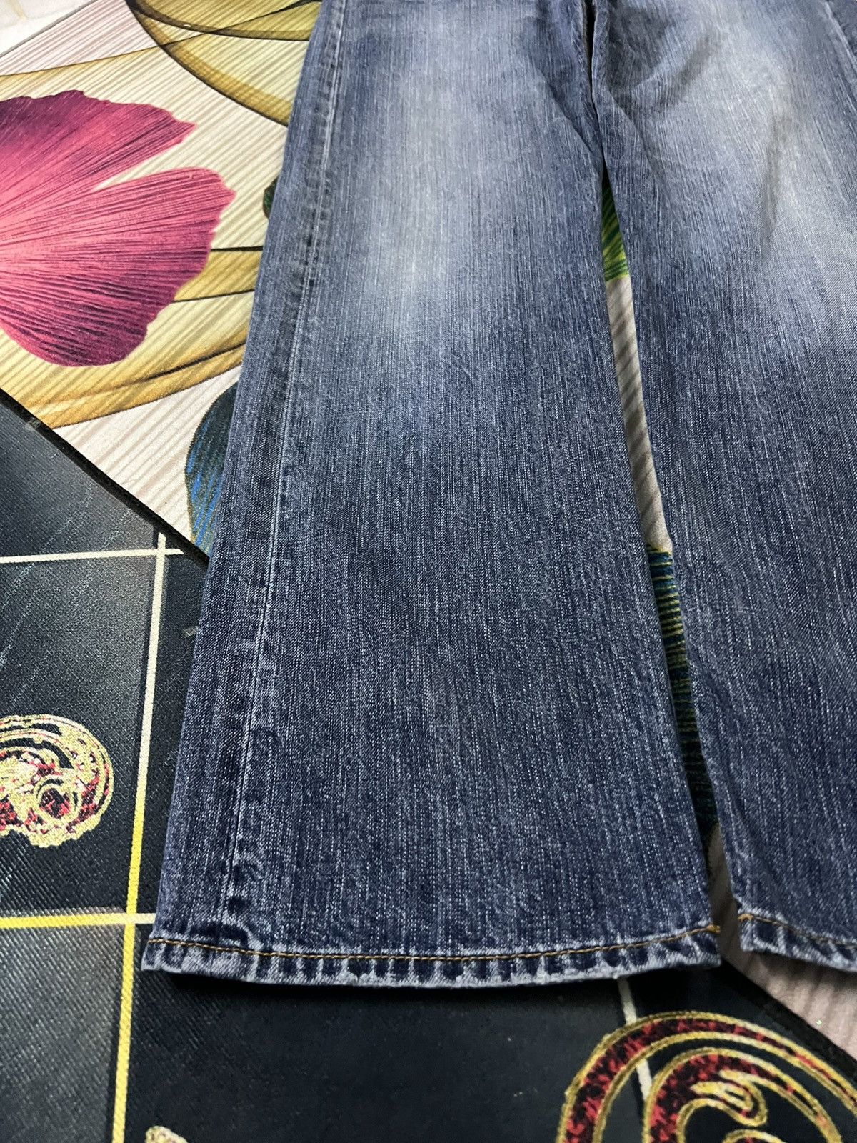 Japanese Brand Karakuri Tamashi Style Koi Fish Embroidery Mud Wash Jean Size US 35 - 7 Thumbnail
