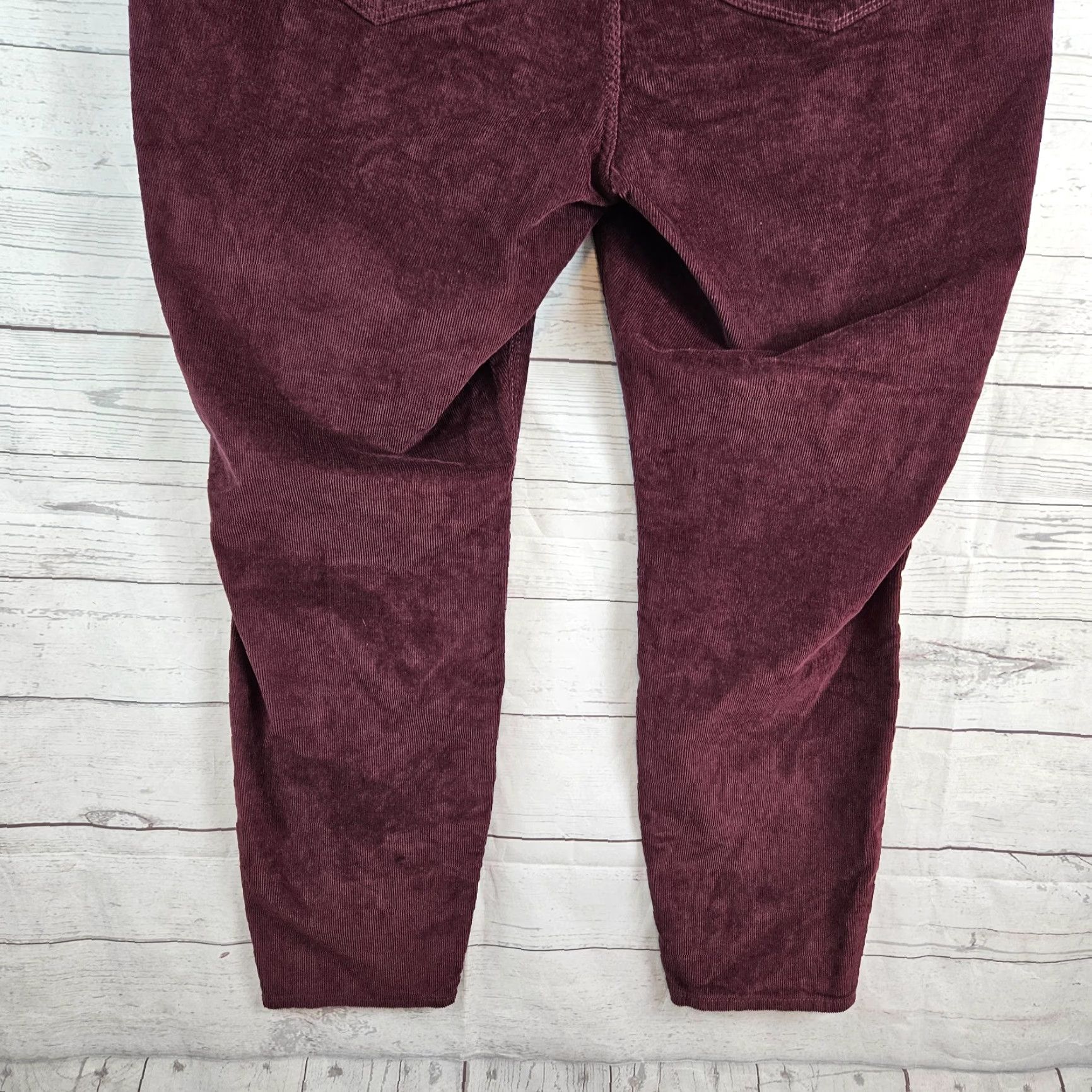 Old Navy Old Navy Womens Rockstar Super Skinny Corduroy Pants Sz 24 Maroon High Rise Size 42" / US 20 - 5 Thumbnail
