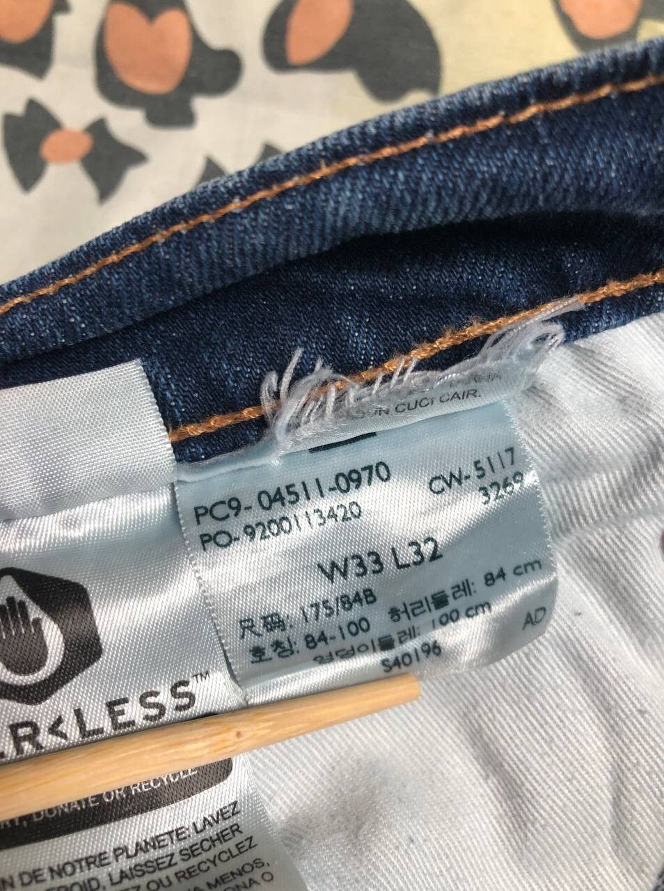 Levi's × Levi's Vintage Clothing Vintage 2000’s Levi Strauss 527 Faded Bootcut Denim Jeans Size US 33 - 4 Thumbnail