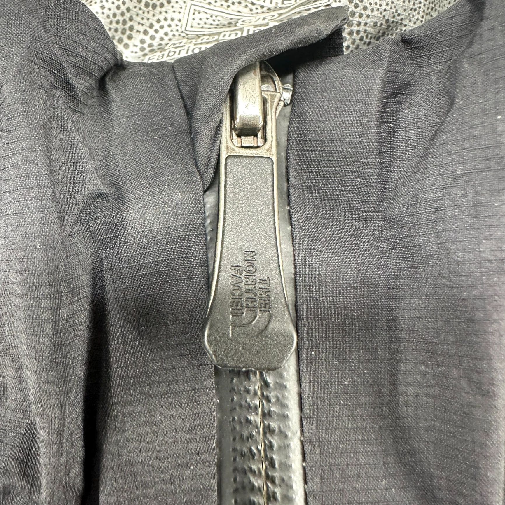 The North Face The North Face Windbreaker Jacket Womens Small Black Hooded Nylon Dryvent Shell Regular Fit Modern Outdoors Mens? Size S / US 4 / IT 40 - 4 Thumbnail