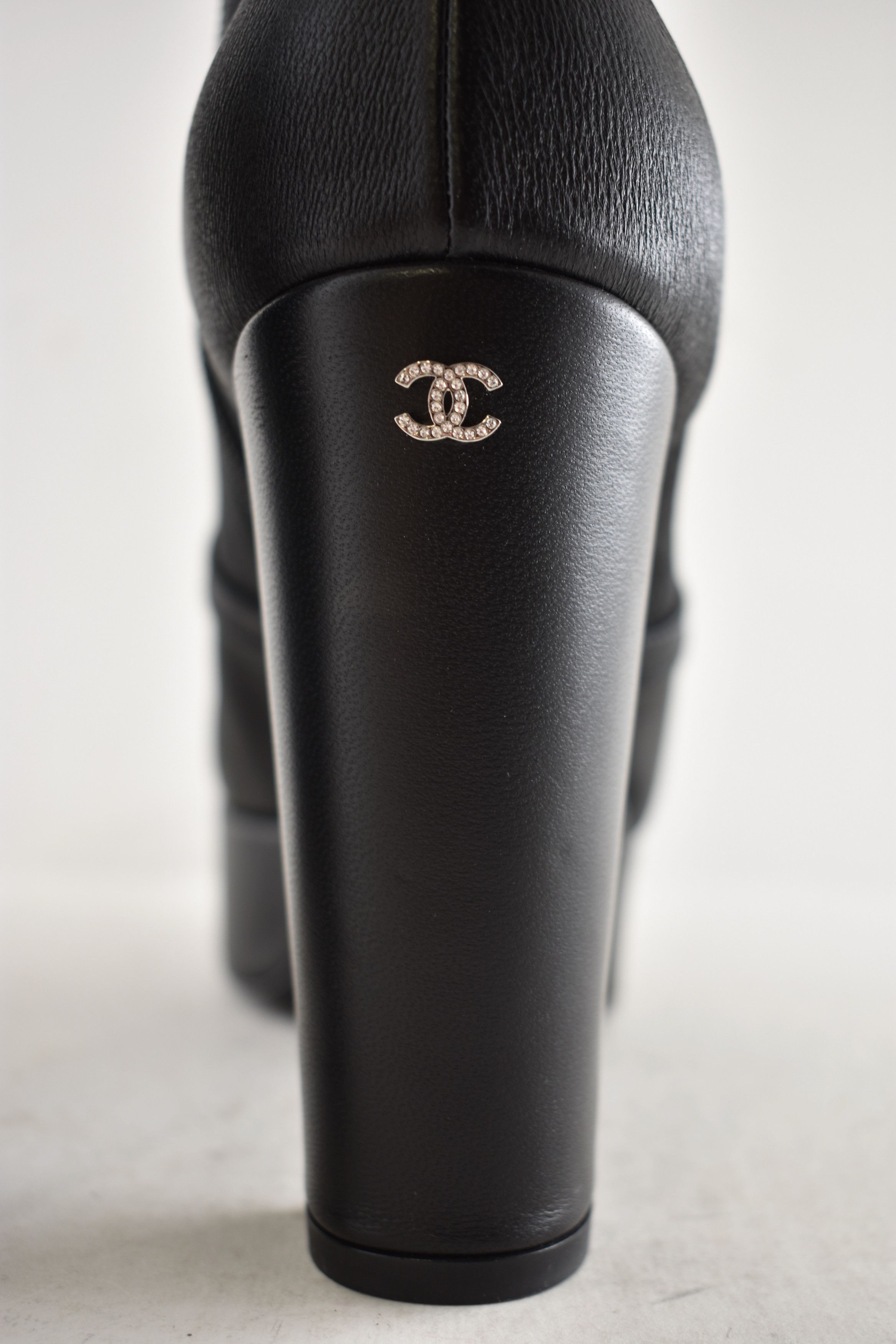 Chanel Chanel 24K Black Short Ankle Platform Block Heel Bootie 39.5 Size US 9.5 / IT 39.5 - 15 Thumbnail