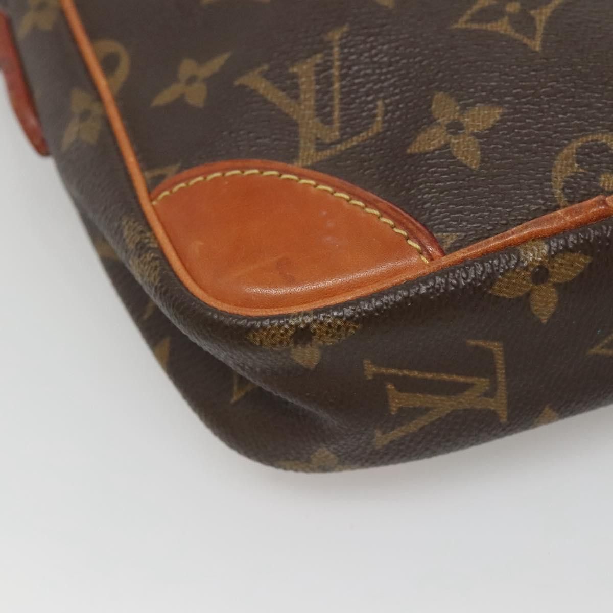 Louis Vuitton LOUIS VUITTON Monogram Danube Shoulder Bag M45266 Size ONE SIZE - 15 Thumbnail