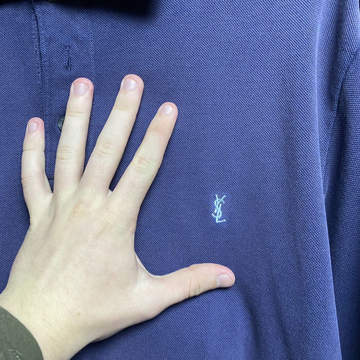 Yves Saint Laurent Luxury Yves Saint Laurent Small logo faded vintage polo Size US L / EU 52-54 / 3 - 3 Thumbnail