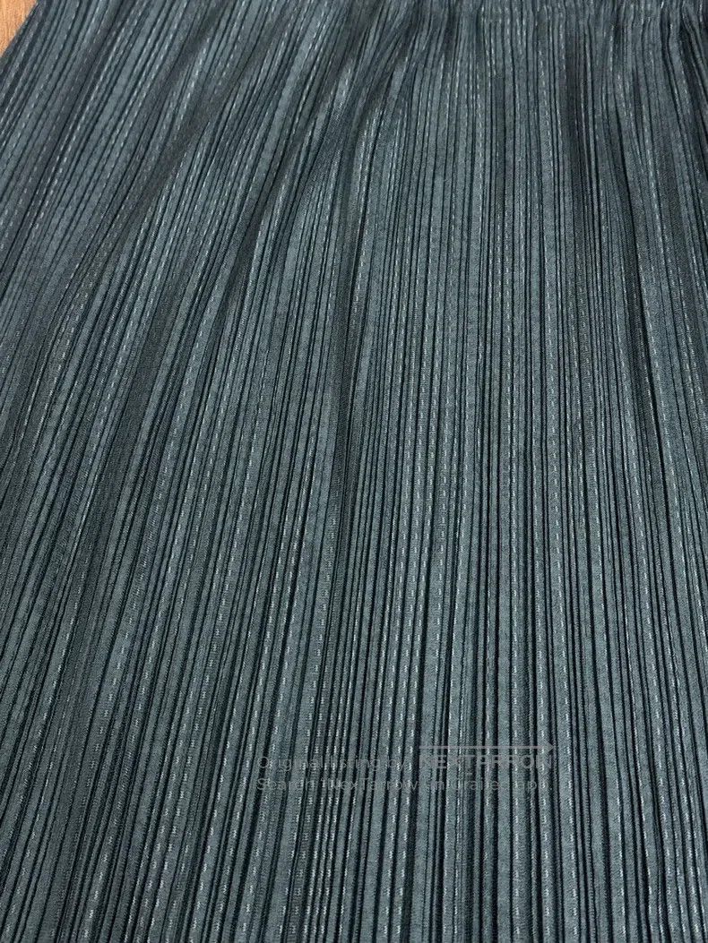 Issey Miyake Issey Miyake size:3 Dark Green Pleated Midi Skirt Size 22" - 6 Thumbnail