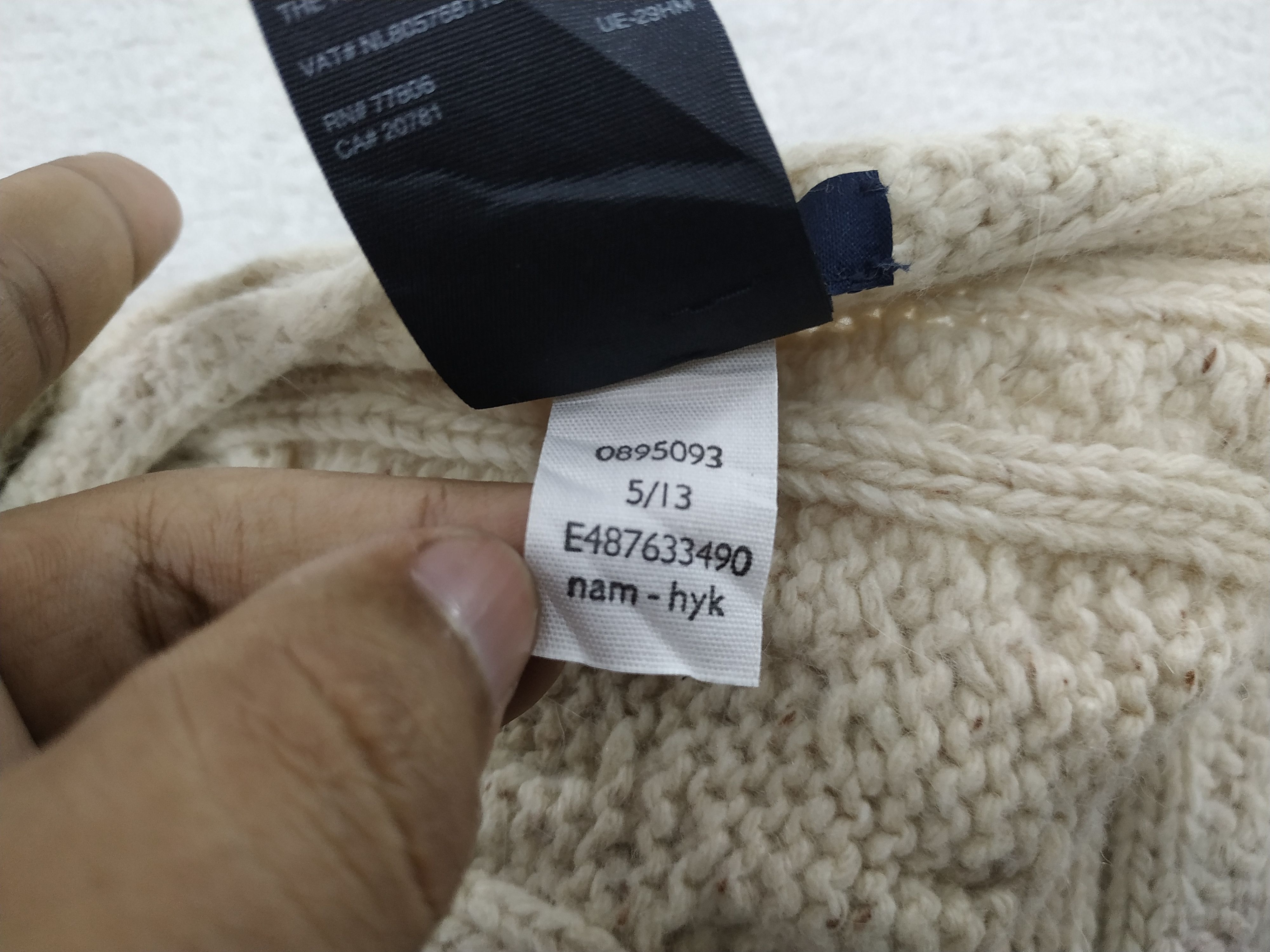 Tommy Hilfiger Vintage Tommy Hilfiger Scarf/Muffler/Neckwear MF062 Size ONE SIZE - 5 Thumbnail