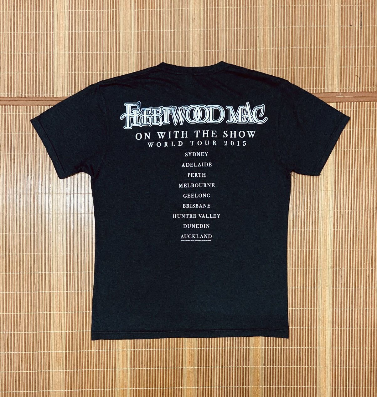 Band Tees FLEETWOOD MAC 2015 WORLD TOUR TEE Size US M / EU 48-50 / 2 - 4 Thumbnail