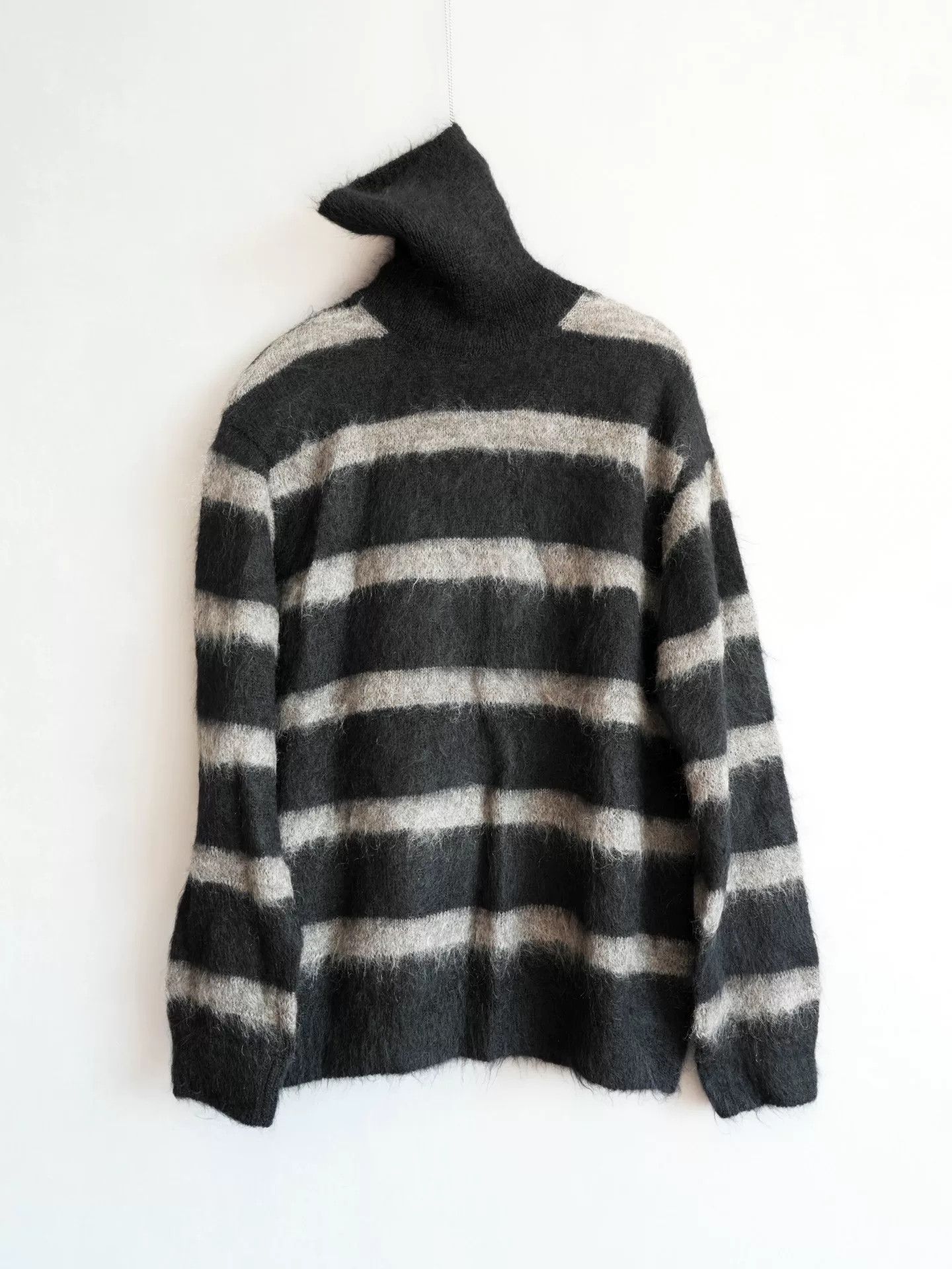 Yohji Yamamoto striped mohair turtleneck sweater by yohji yamamoto Size M / US 6-8 / IT 42-44 - 1 Thumbnail