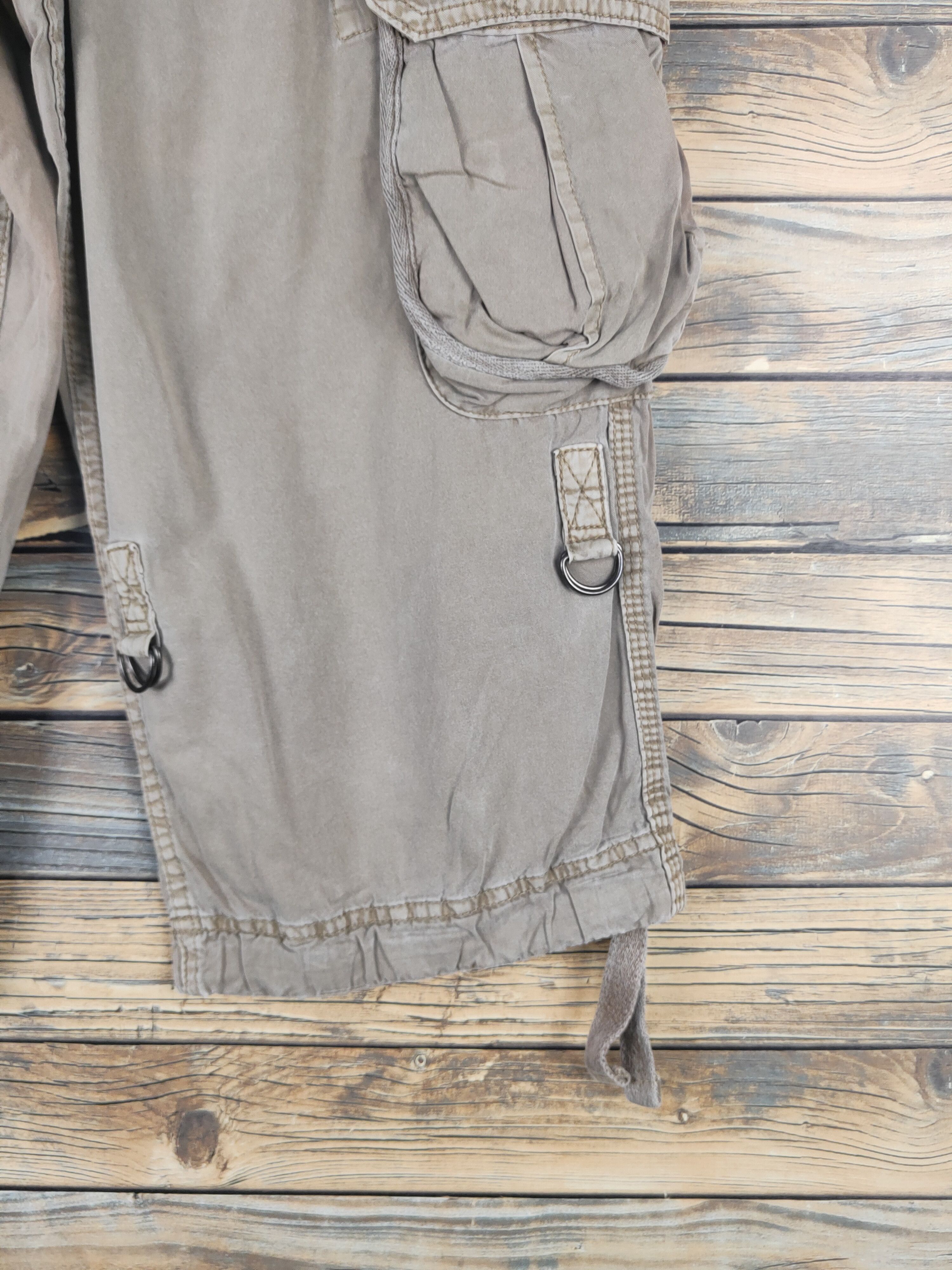 Japanese Brand DL Uniqlo Beige Multipocket Short Pants #1522 Size US 32 / EU 48 - 6 Thumbnail