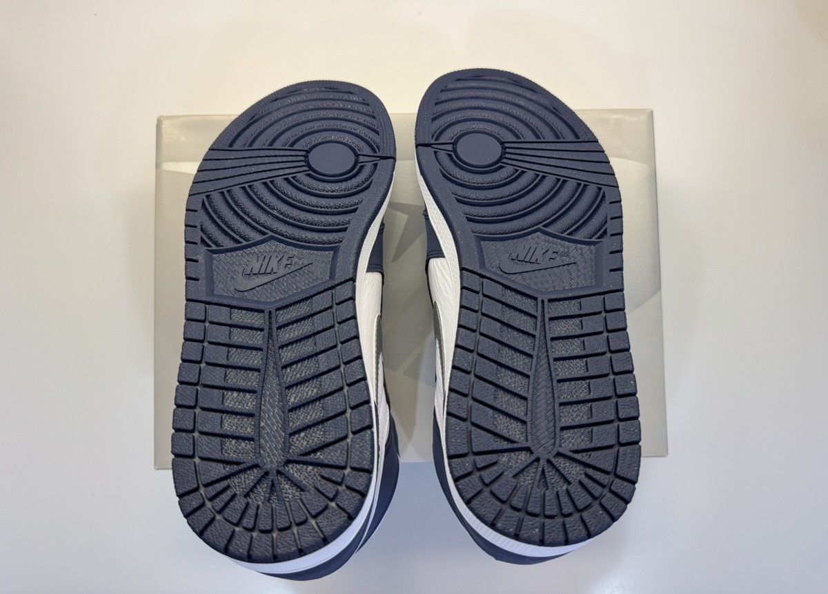 Jordan Brand Air Jordan 1 Retro High CO.JP Midnight Navy Size US 10 / EU 43 - 3 Thumbnail