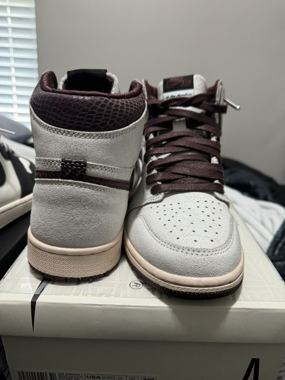 A Ma Maniere × Jordan Brand A MA MANIÈRE JORDAN 1 HIGH Size US 9.5 / EU 42-43 - 4 Thumbnail