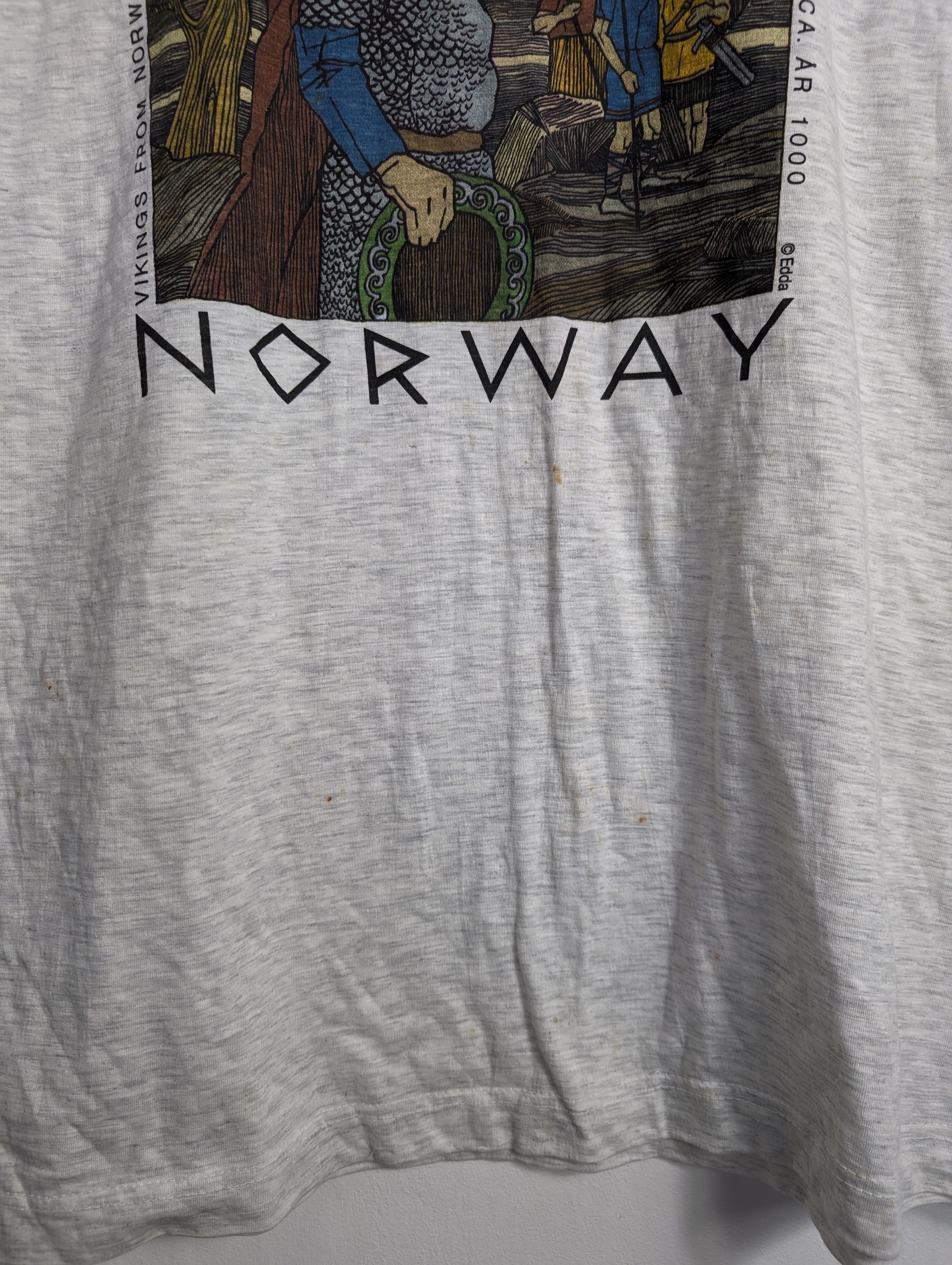 Vintage Vintage 90s Viking Norway Graphic Tee Size US M / EU 48-50 / 2 - 5 Thumbnail