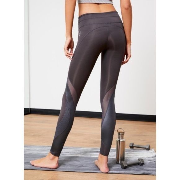 Free People Free People Pewter Mid-Rise Ankle Length Leggings Size 26" / US 2 / IT 38 - 2 Thumbnail