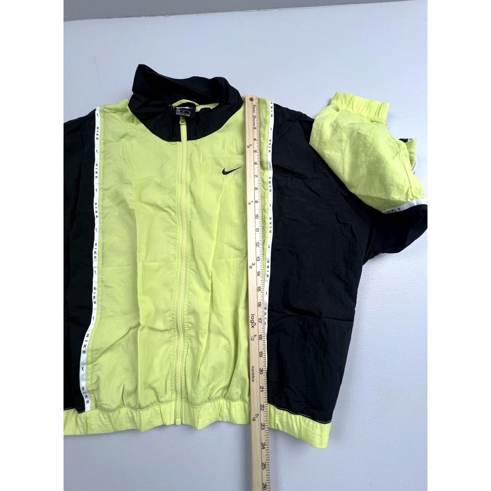 Nike Nike Jacket Mens M Yellow Black Full Zip Windbreaker Colorblock Athletic Size US M / EU 48-50 / 2 - 7 Thumbnail