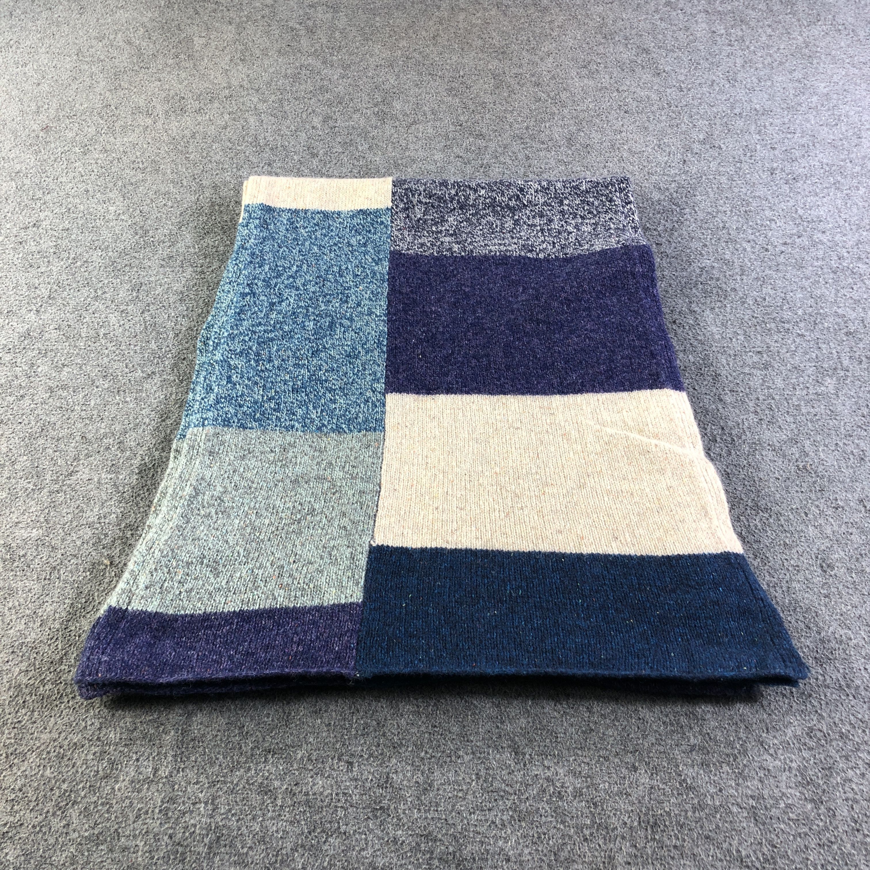 KEITAMARUYAMA Keita Maruyama Patches Wool Scarf Muffler V2759 Size ONE SIZE - 3 Thumbnail