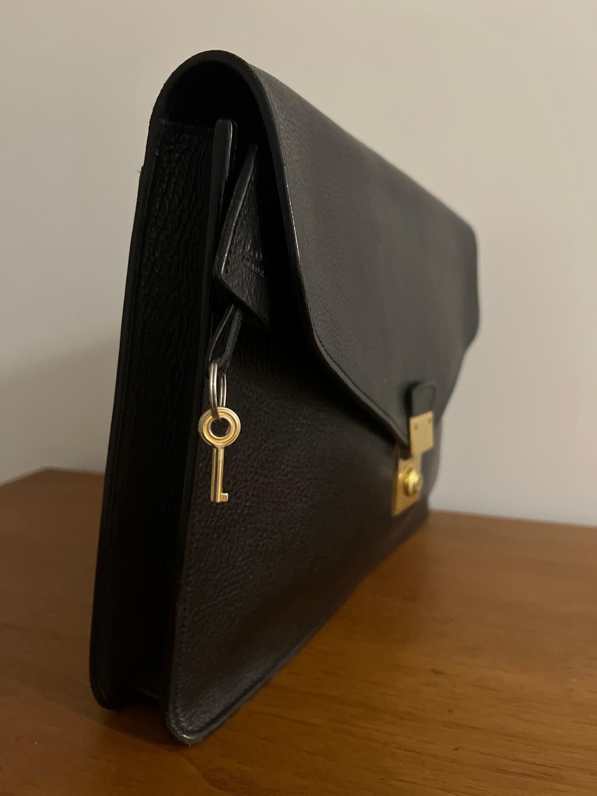 Lotuff Leather Lotuff Leather Document Case – Timeless & Functional Size ONE SIZE - 6 Thumbnail
