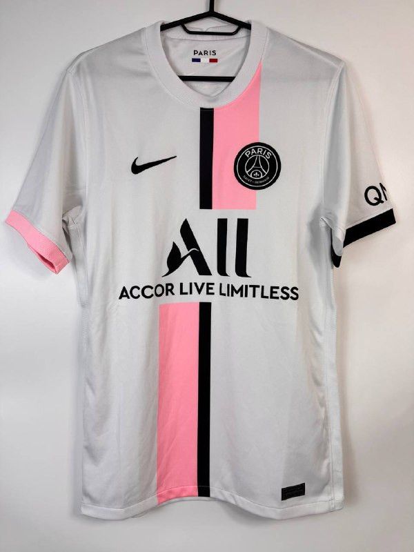 Nike PSG 2021 2022 AWAY SHIRT JERSEY NIKE SIZE S Size US S / EU 44-46 / 1 - 1 Thumbnail