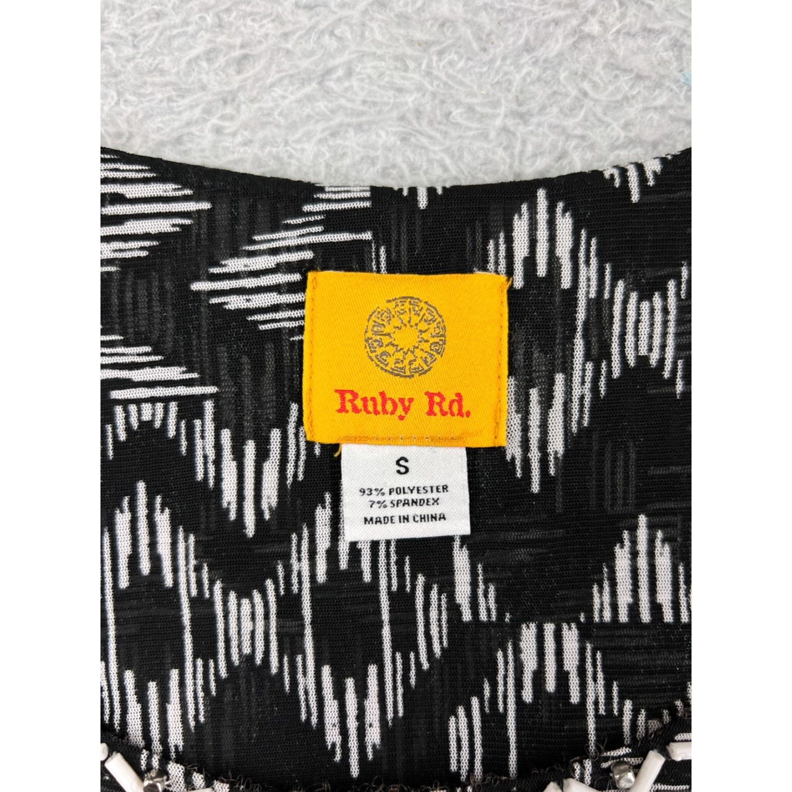 Vintage Ruby Rd Tank Women Small Black White Sleeveless Southwestern Cotton Blend Beaded Argyle/Diamond Shirt Size S / US 4 / IT 40 - 3 Thumbnail
