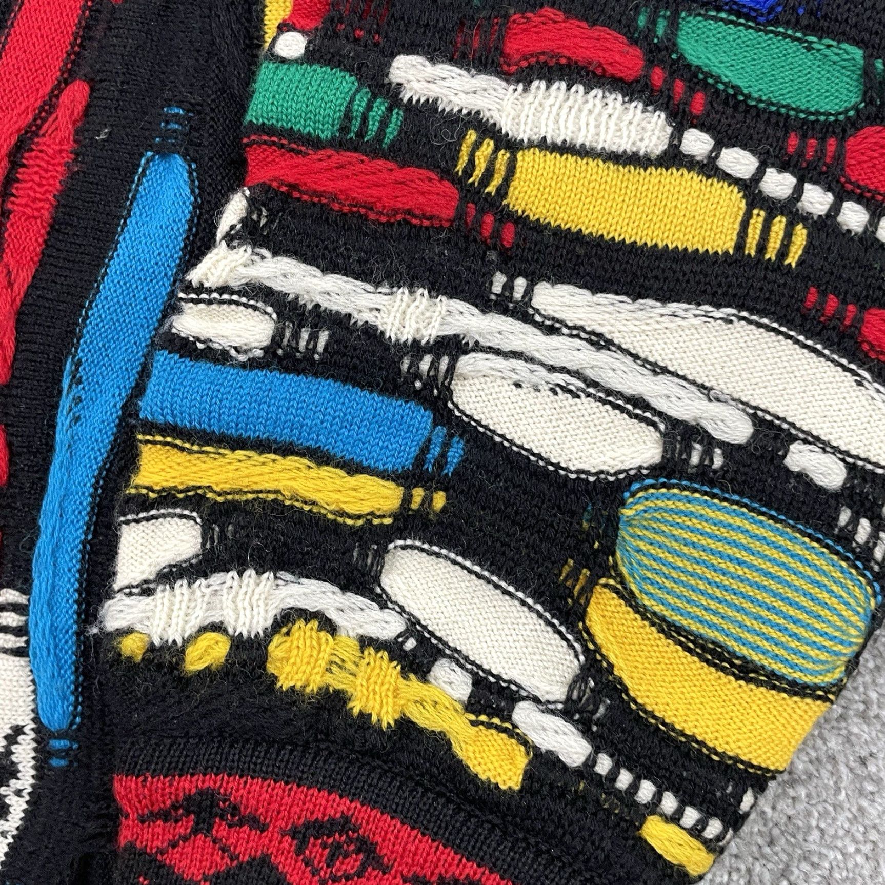 VINTAGE Coogi Australia Sweater Mens L Multicolor 3D Textured Knit 100% Wool Biggie Cosby Pullover Crew Neck Long Sleeve Oversized Hip Hop Retro