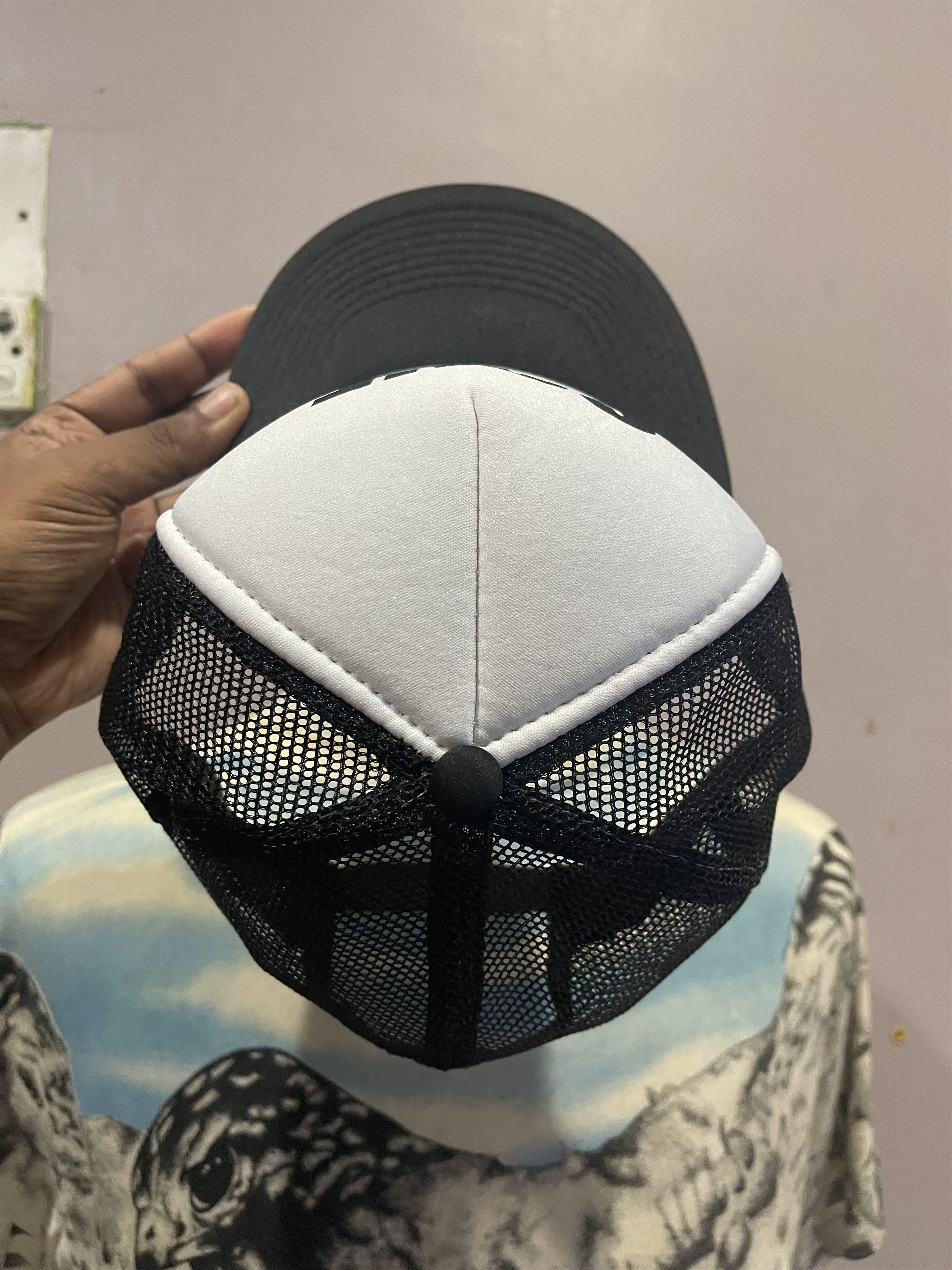 Japanese Brand Gone Squatchin Trucker Cap Hat Size ONE SIZE - 5 Thumbnail