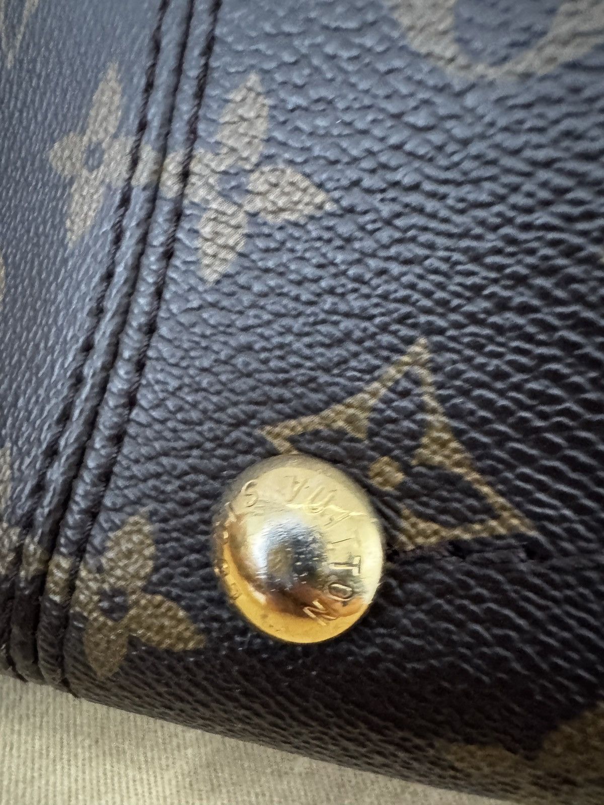 Louis Vuitton Louis Vuitton Artsy Hobo Bag Size ONE SIZE - 9 Thumbnail