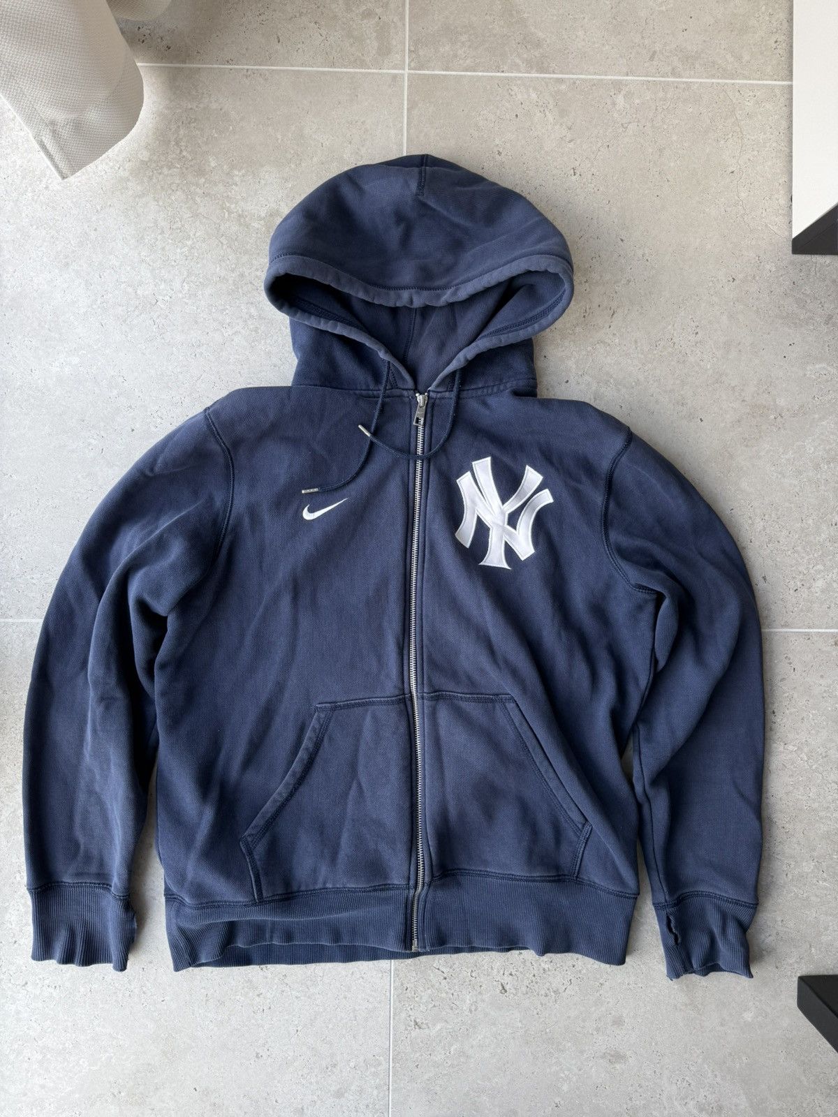 New York Yankees CRAZY VINTAGE NEW YORK YANKEES X NIKE ZIP HOODIE Size US L / EU 52-54 / 3 - 1 Thumbnail