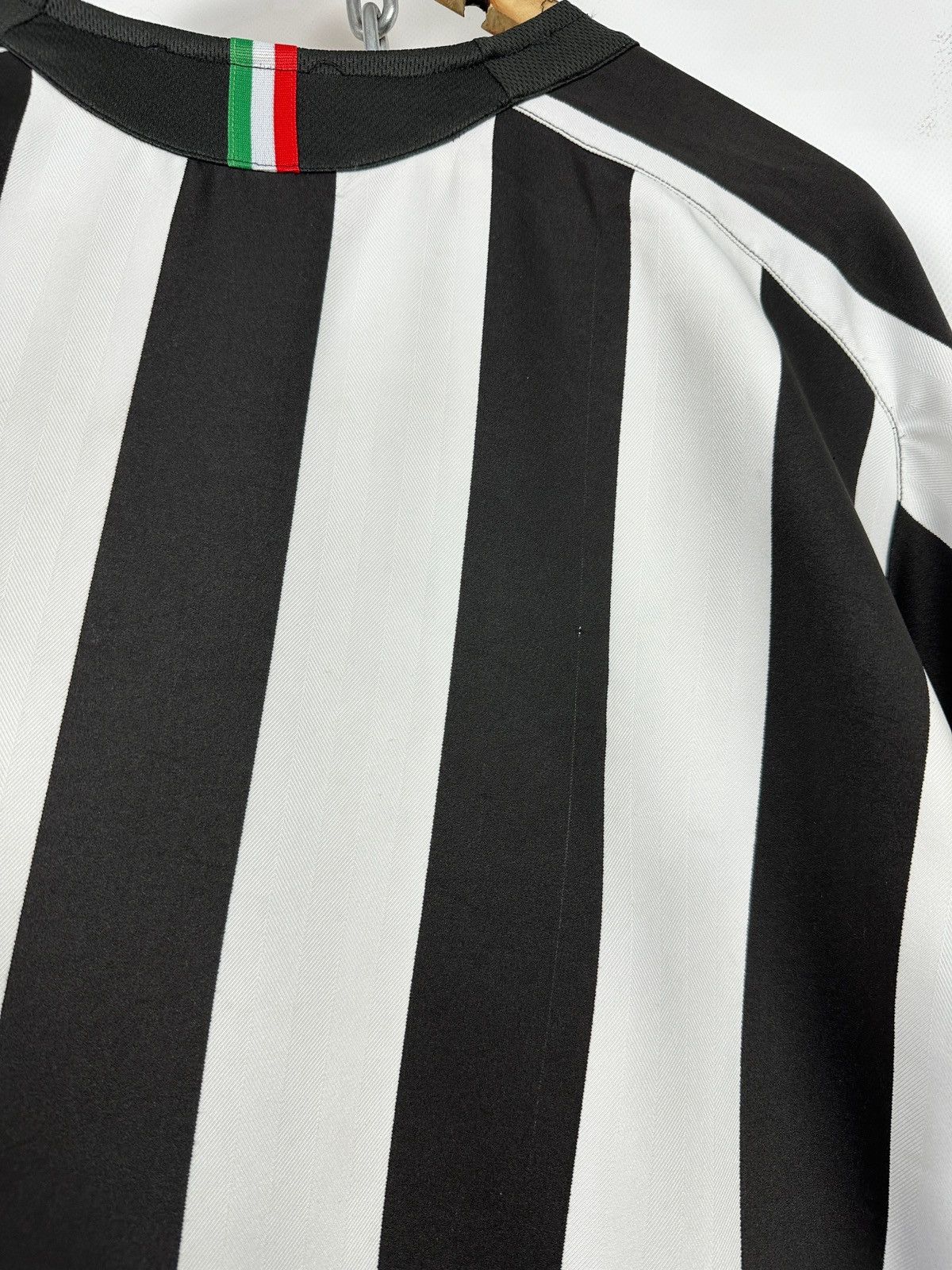 Nike 2005/06 Nike Juventus FC Total 90 Vintage Home Jersey Size US XL / EU 56 / 4 - 21 Thumbnail