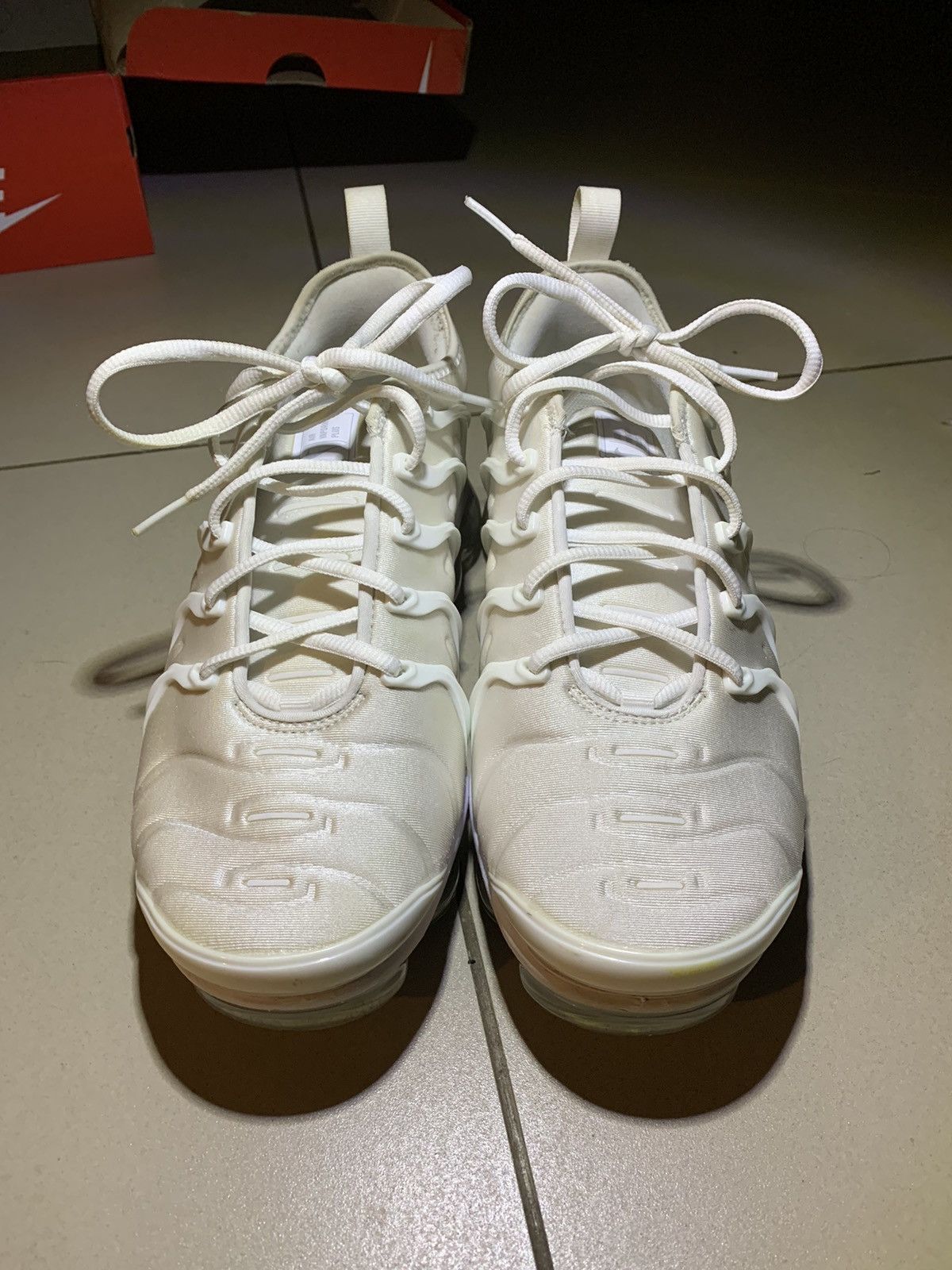 Nike Nike Vapor MaX Size US 9.5 / EU 42-43 - 2 Thumbnail