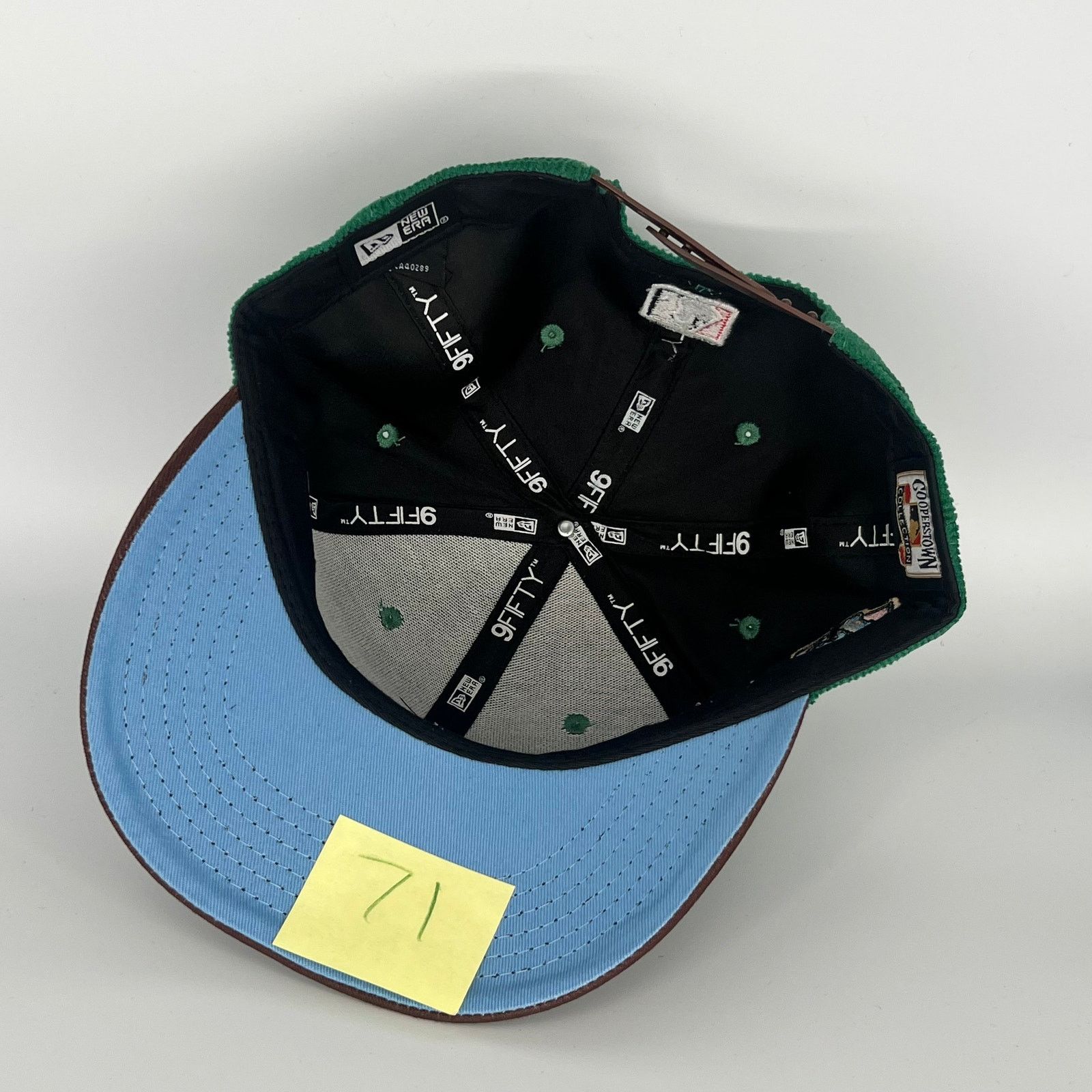 New Era Green Brown New York Yankees 1999 World Series New Era MLB Size ONE SIZE - 4 Thumbnail