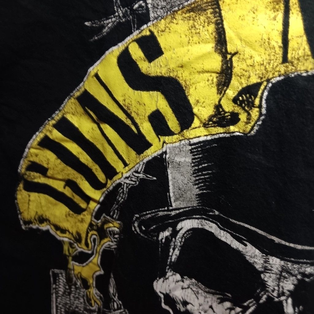 Guns N' Roses Guns'n Rose's rock band t shirt, black/ gold, small, EUC Size US S / EU 44-46 / 1 - 2 Thumbnail