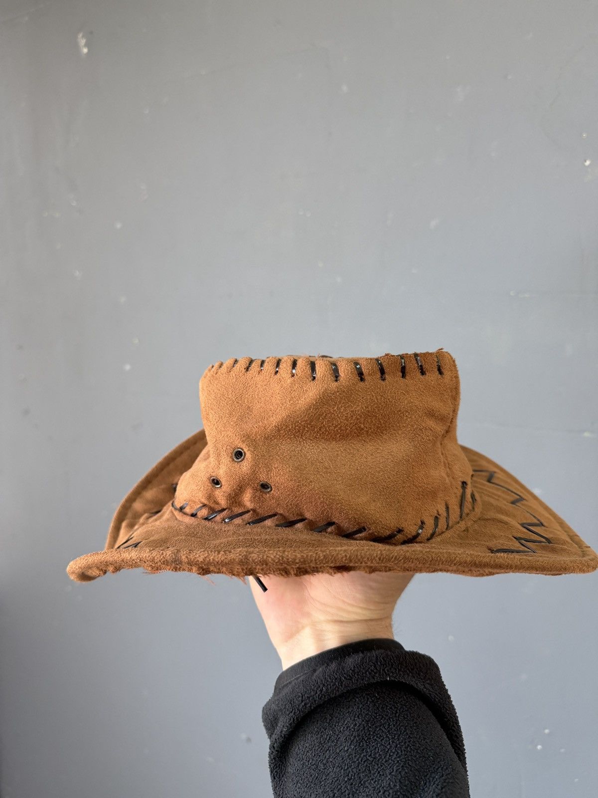 Cowboy Equipment Vintage Cowboy Style Fashion Bucket Hats Size ONE SIZE - 3 Thumbnail