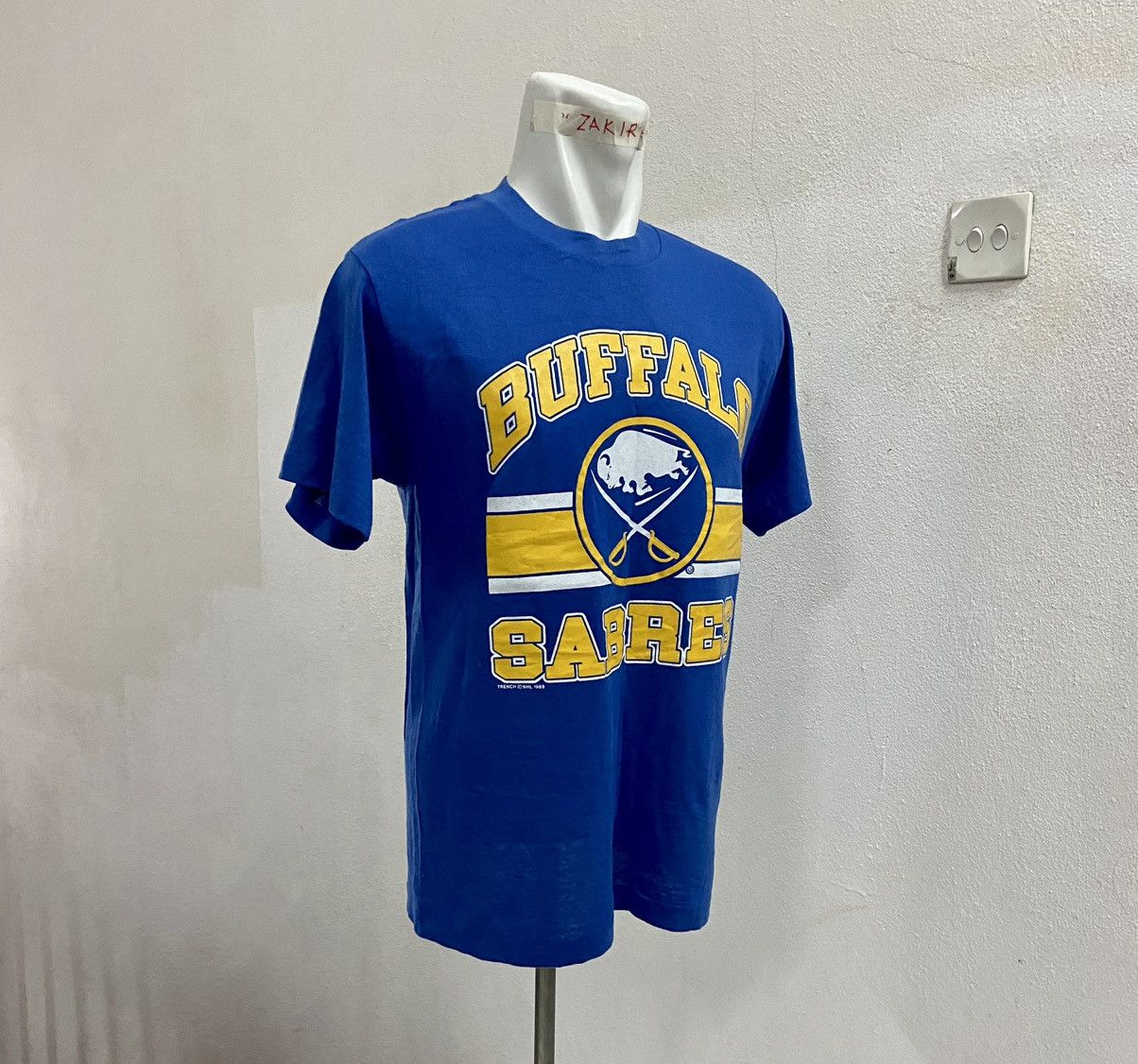 NHL VINTAGE NHL BUFFALO SABERS 80's TEE Size US L / EU 52-54 / 3 - 4 Thumbnail