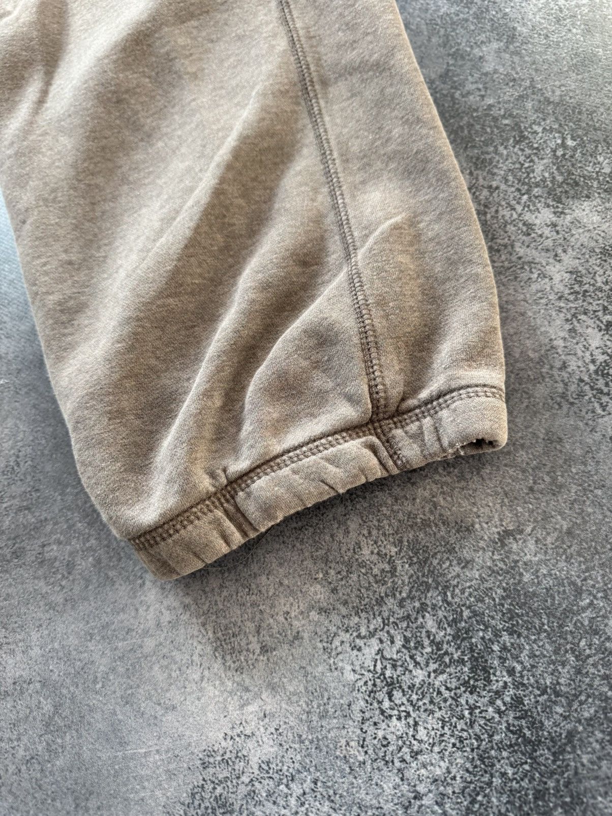 Nike Vintage Nike Swoosh Cotton Baggy Sweatpants Y2K L Size US 34 / EU 50 - 12 Thumbnail