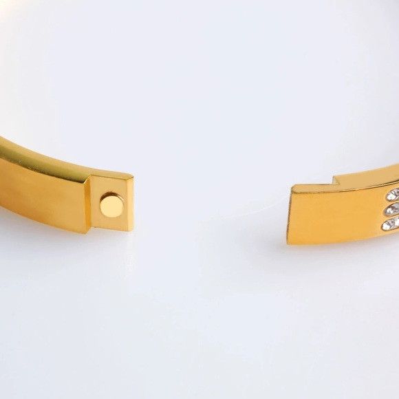 Other Stainless Steel Cuff Bracelet For Women Size ONE SIZE - 3 Thumbnail
