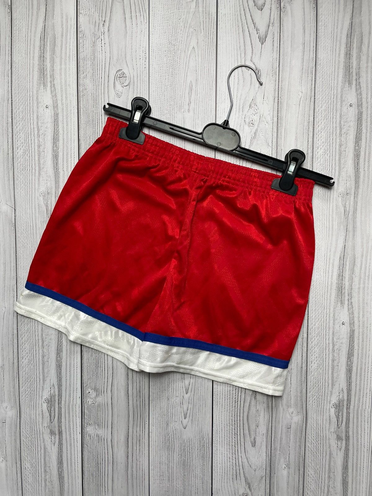 Chelsea Soccer × Vintage Vintage Umbro Chelsea soccer shots size Xs red rare away Size US 28 / EU 44 - 7 Thumbnail